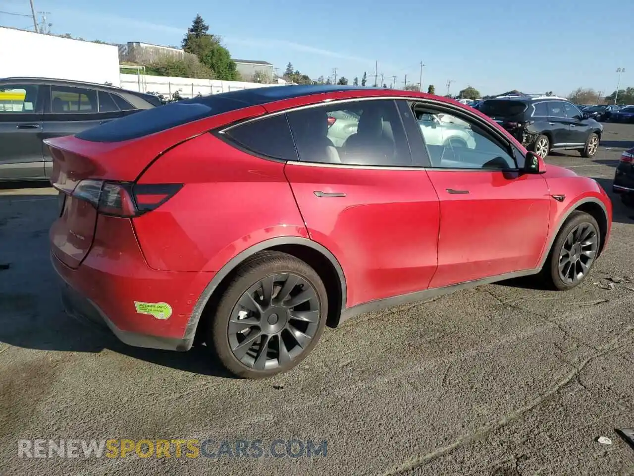 3 Photograph of a damaged car 7SAYGDEEXNF562025 TESLA MODEL Y 2022