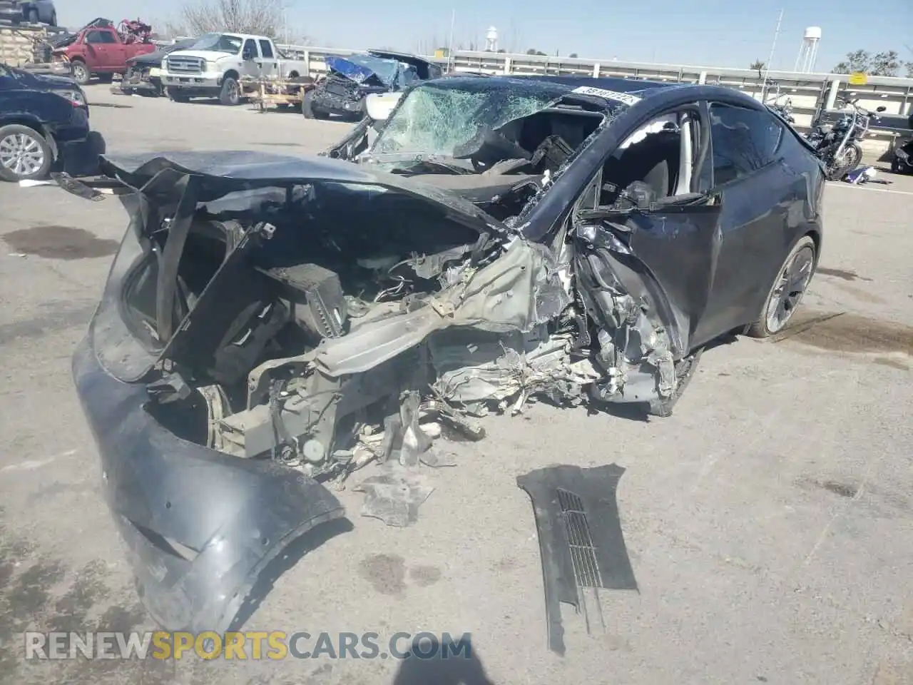 2 Photograph of a damaged car 7SAYGDEF0NF317548 TESLA MODEL Y 2022