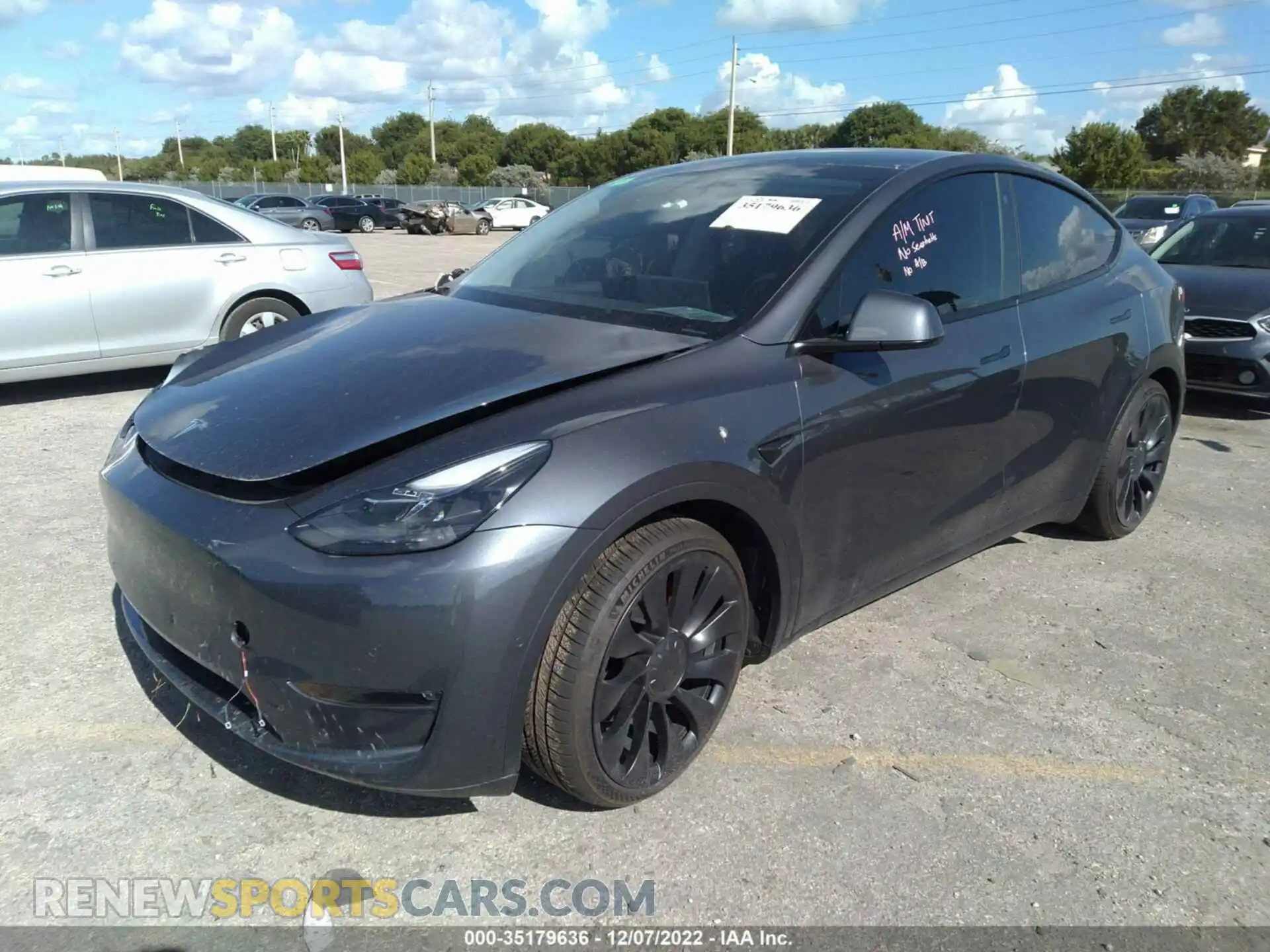 2 Photograph of a damaged car 7SAYGDEF0NF411431 TESLA MODEL Y 2022