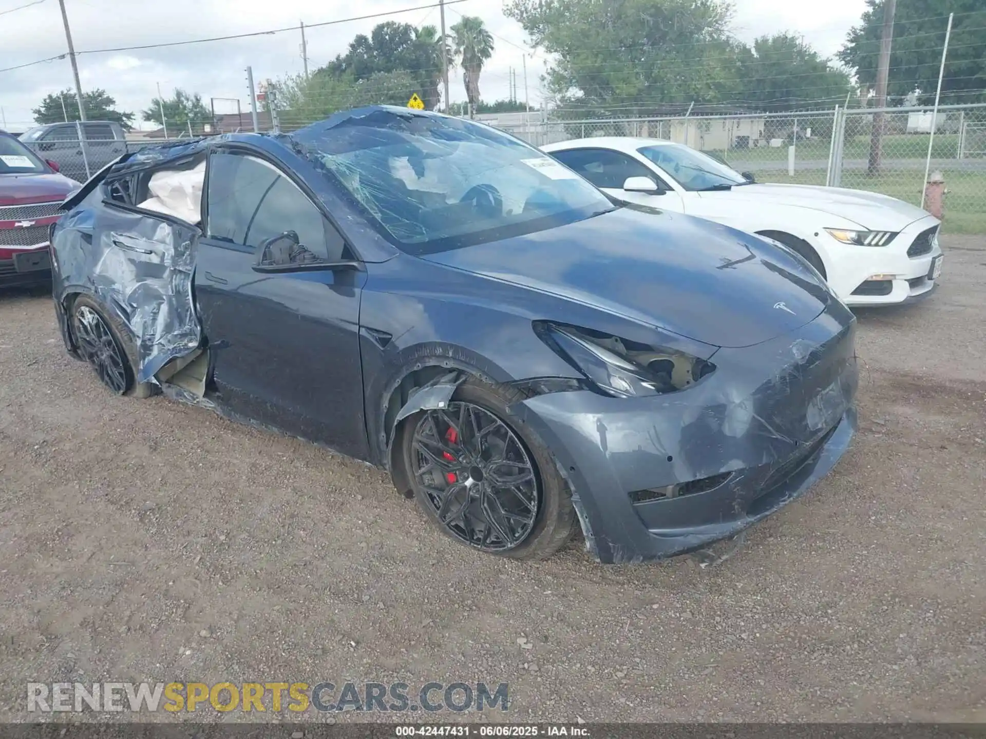 1 fotografías del automóvil dañado 7SAYGDEF0NF451671 TESLA MODEL Y 2022