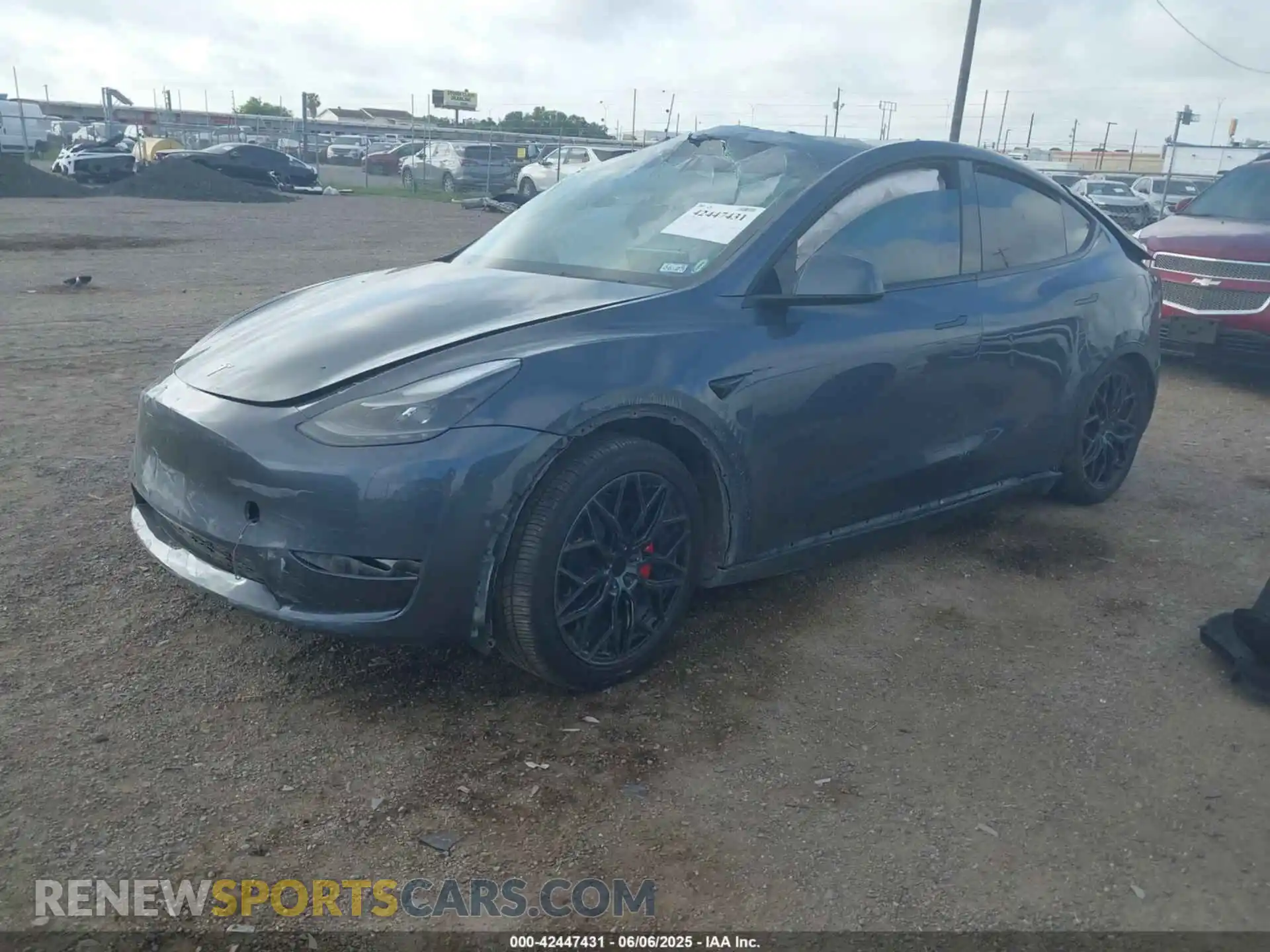 2 fotografías del automóvil dañado 7SAYGDEF0NF451671 TESLA MODEL Y 2022