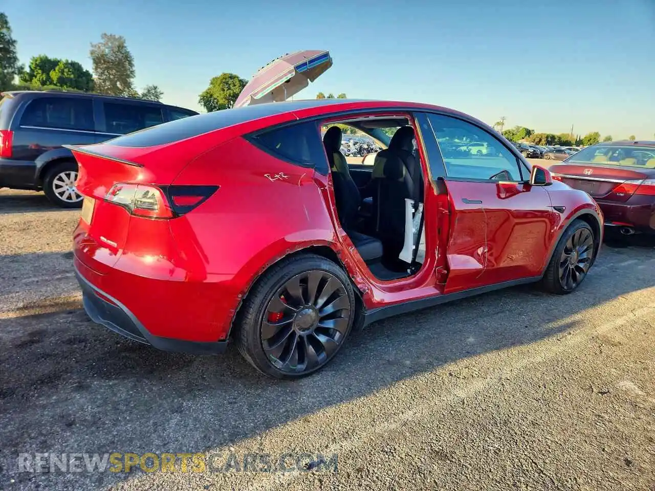 3 Photograph of a damaged car 7SAYGDEF0NF520617 TESLA MODEL Y 2022