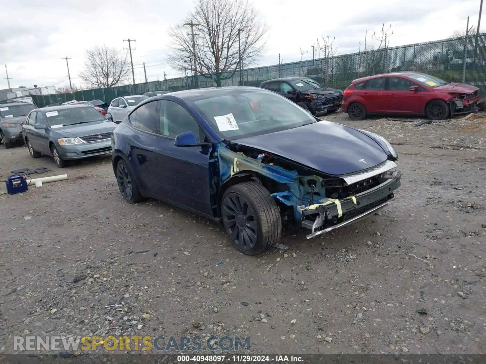 1 Photograph of a damaged car 7SAYGDEF0NF524067 TESLA MODEL Y 2022