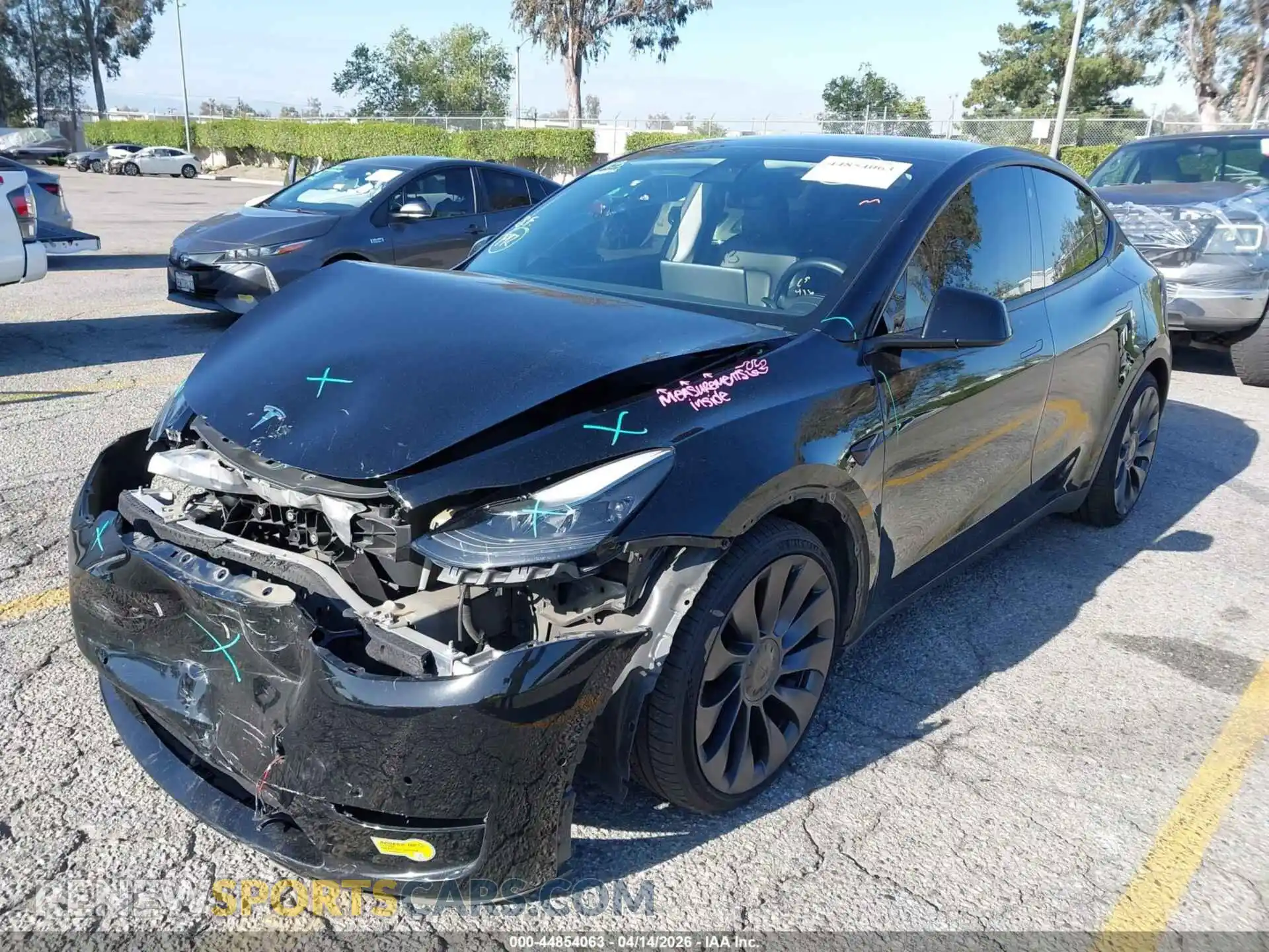 2 fotografías del automóvil dañado 7SAYGDEF1NF347920 TESLA MODEL Y 2022