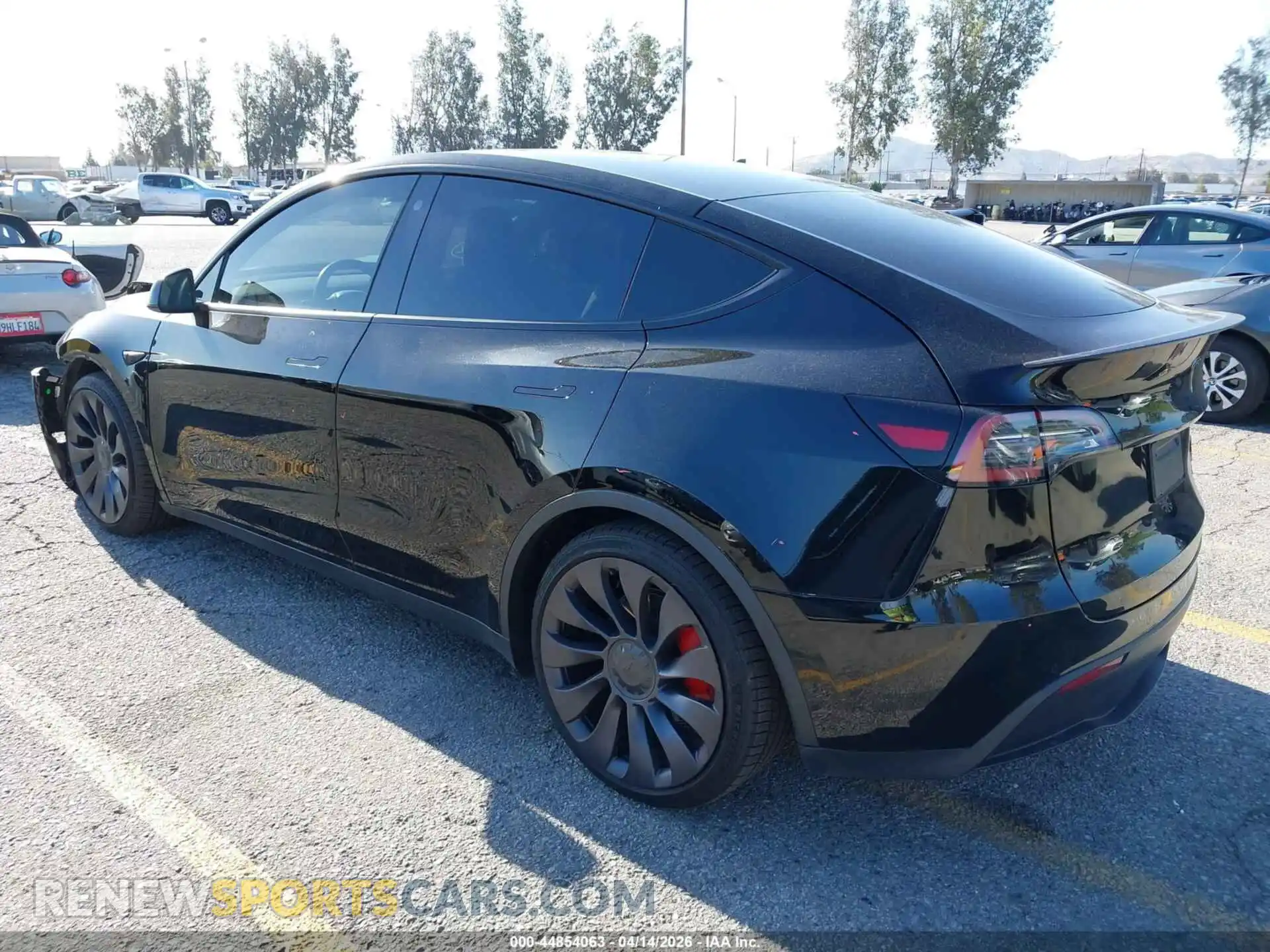 3 fotografías del automóvil dañado 7SAYGDEF1NF347920 TESLA MODEL Y 2022