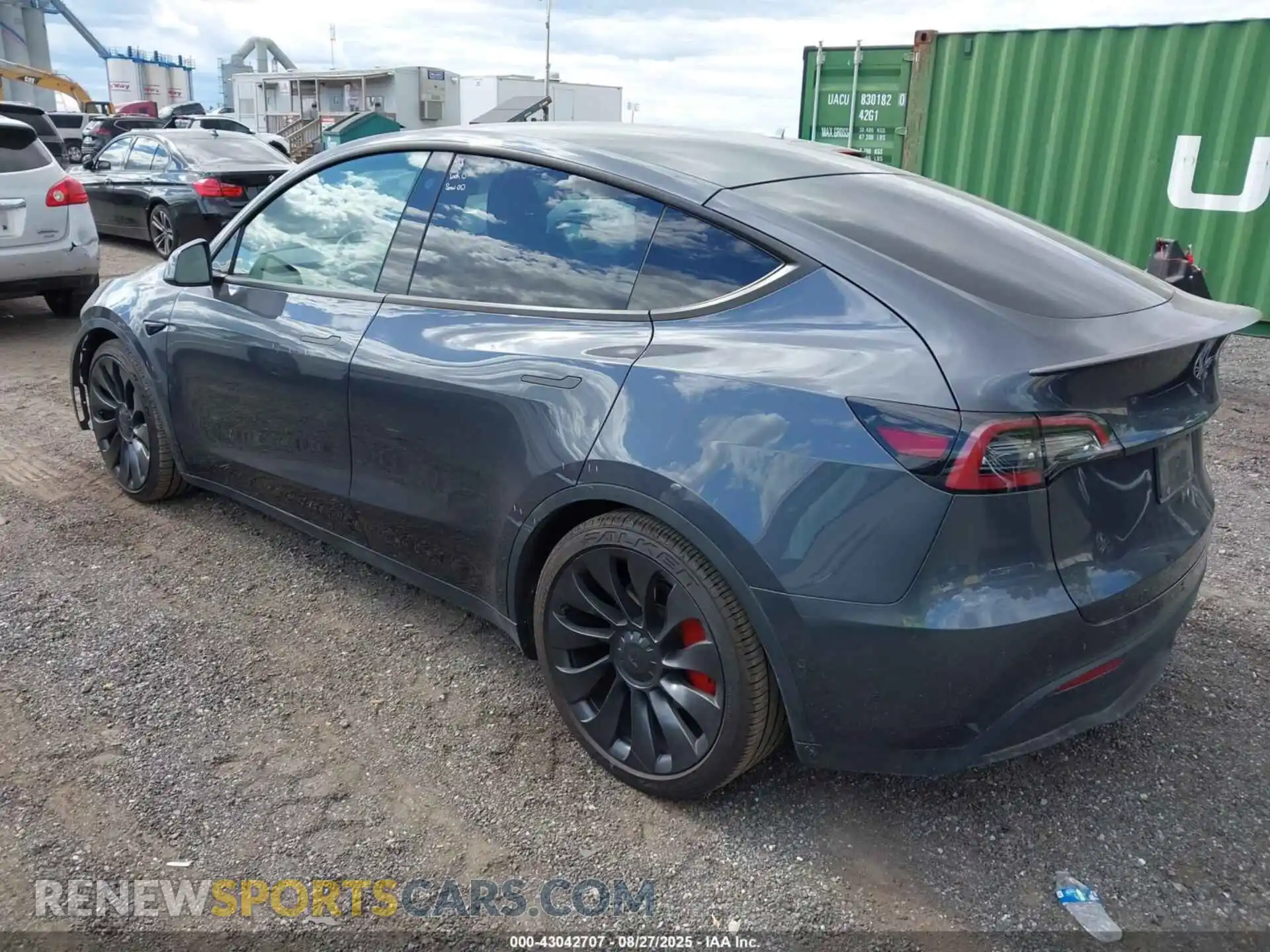 3 Photograph of a damaged car 7SAYGDEF1NF400549 TESLA MODEL Y 2022