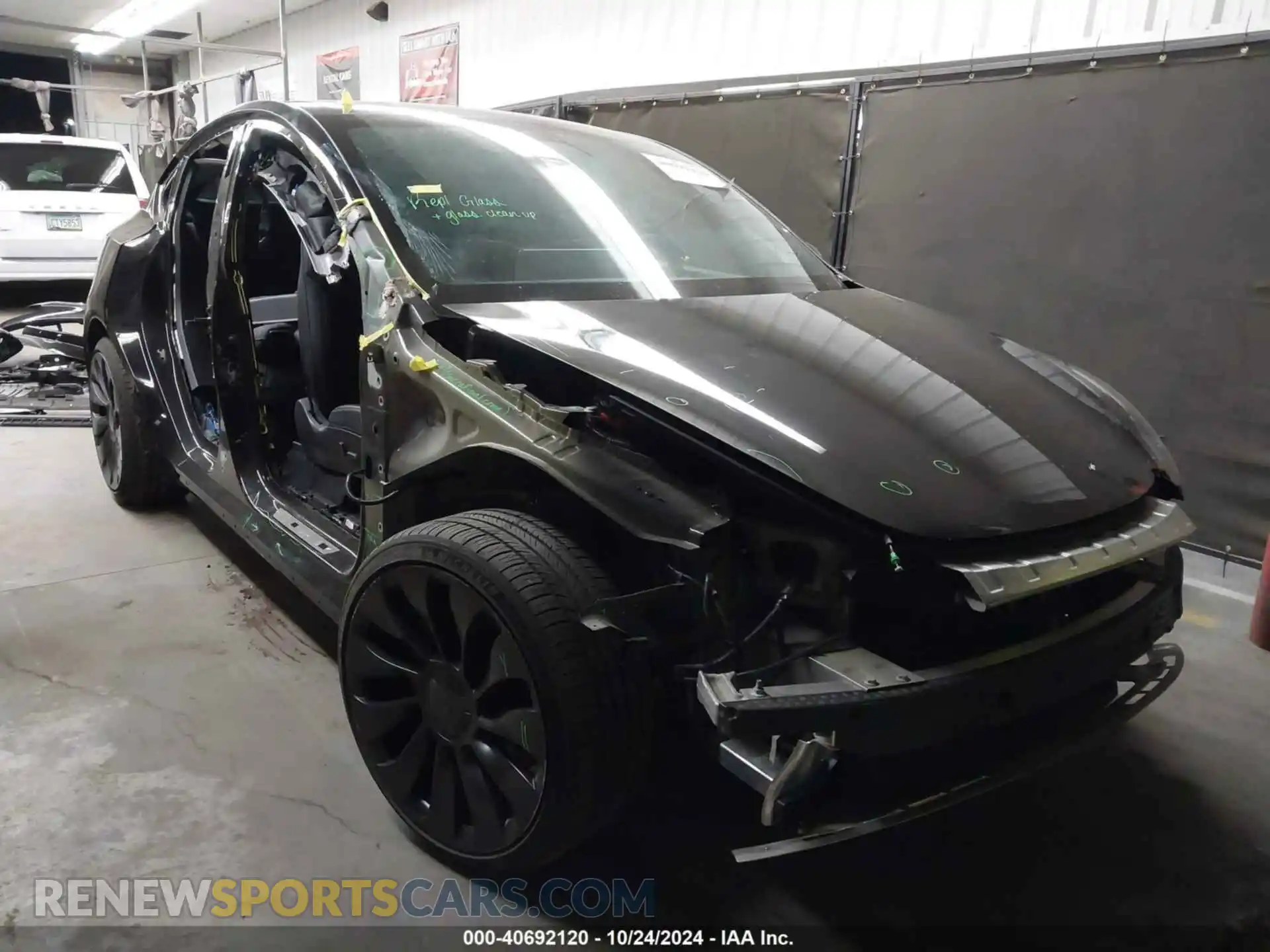 1 Photograph of a damaged car 7SAYGDEF1NF411342 TESLA MODEL Y 2022