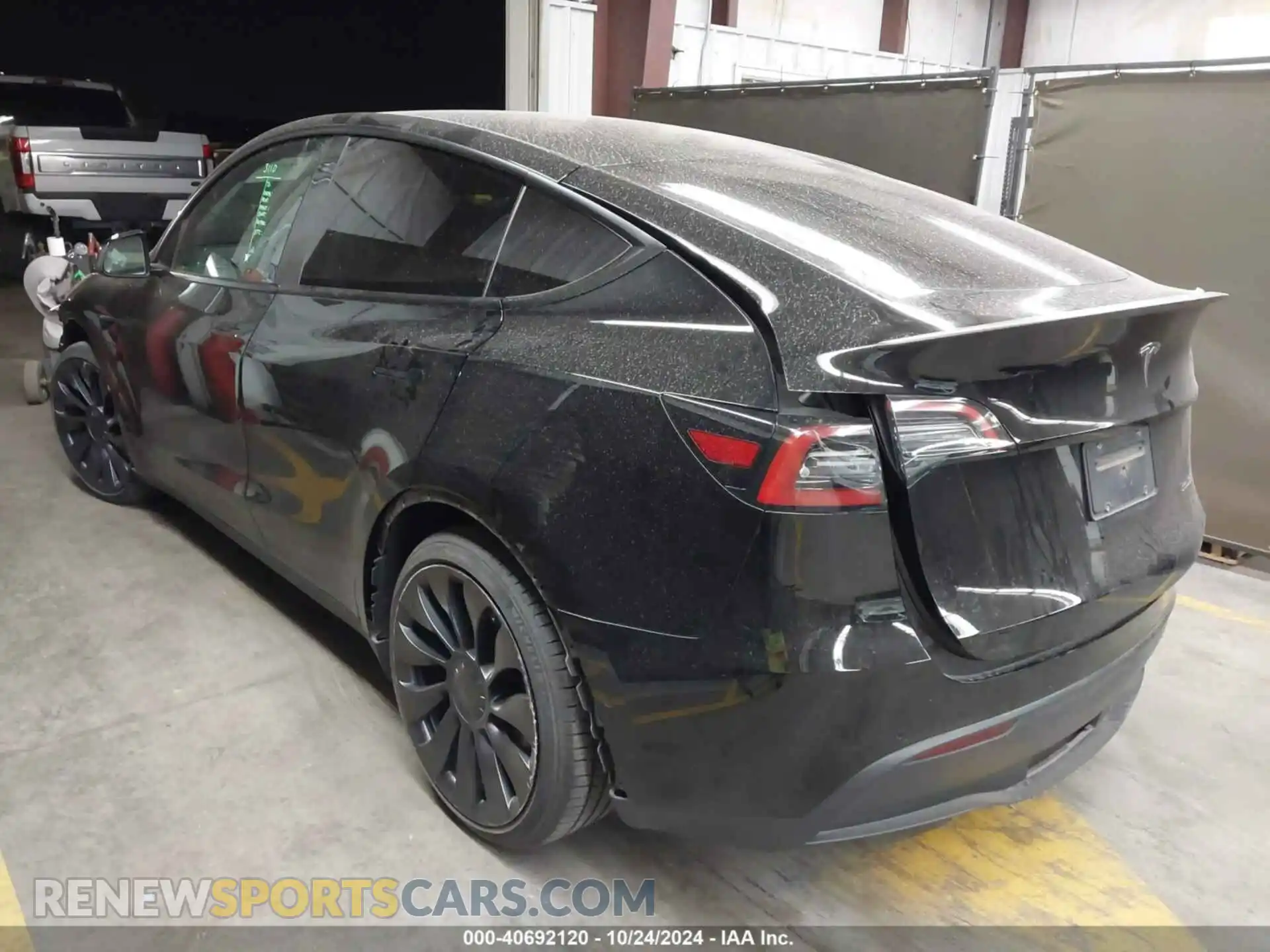 3 Photograph of a damaged car 7SAYGDEF1NF411342 TESLA MODEL Y 2022