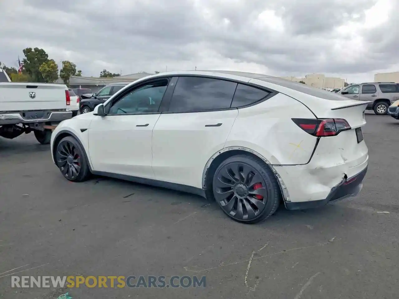 2 fotografías del automóvil dañado 7SAYGDEF1NF446043 TESLA MODEL Y 2022