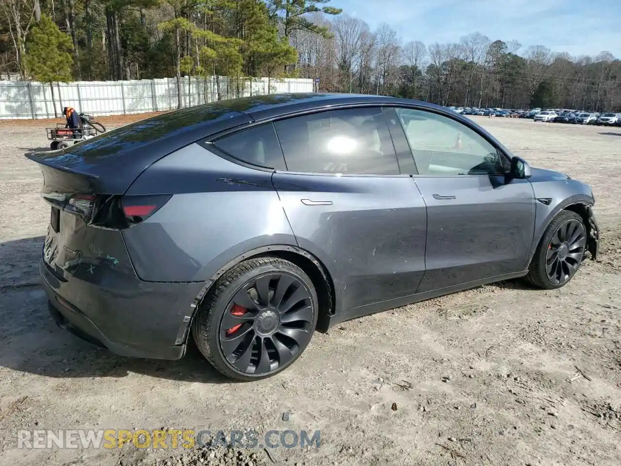 3 Photograph of a damaged car 7SAYGDEF1NF494738 TESLA MODEL Y 2022