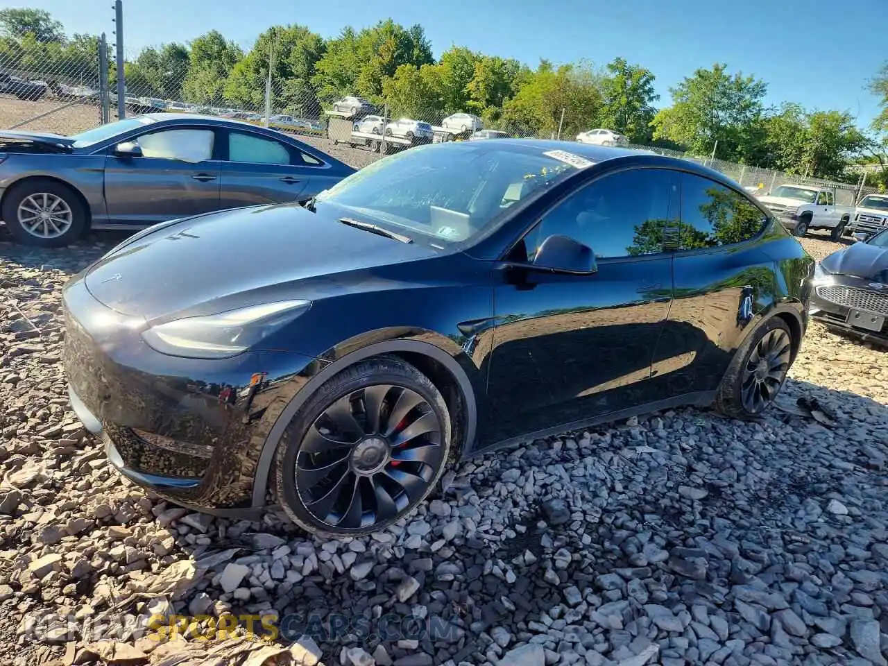 1 Photograph of a damaged car 7SAYGDEF1NF530265 TESLA MODEL Y 2022