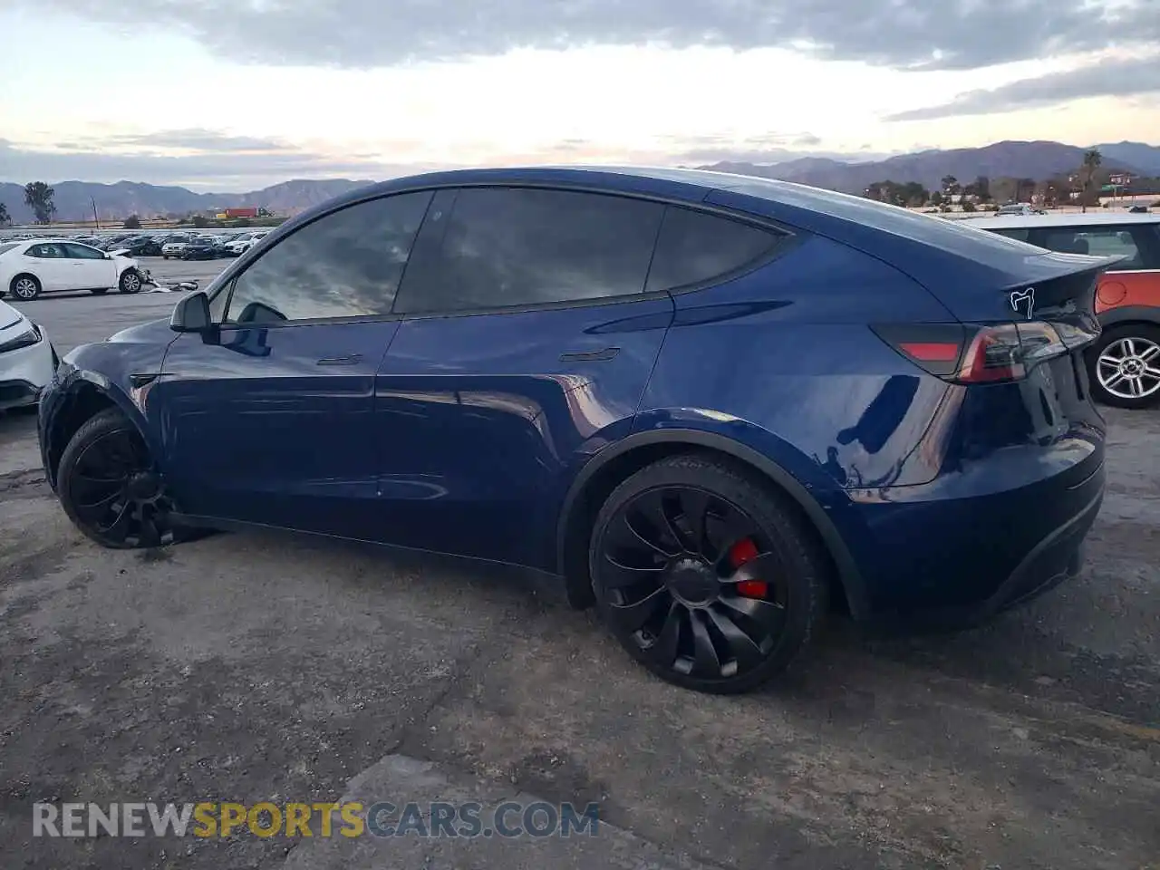 2 Photograph of a damaged car 7SAYGDEF1NF558549 TESLA MODEL Y 2022