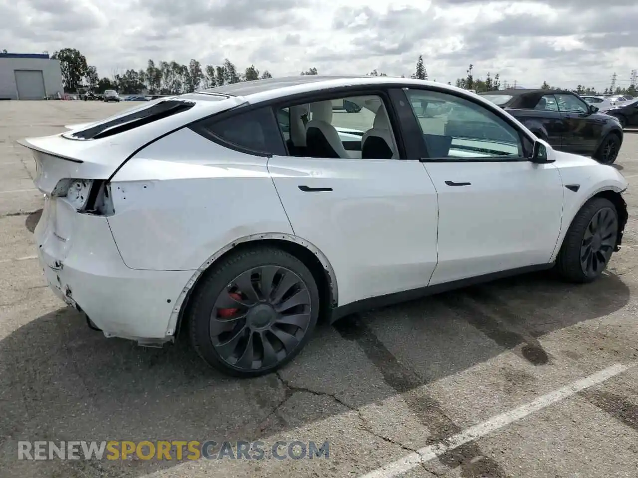 3 Photograph of a damaged car 7SAYGDEF2NF317678 TESLA MODEL Y 2022