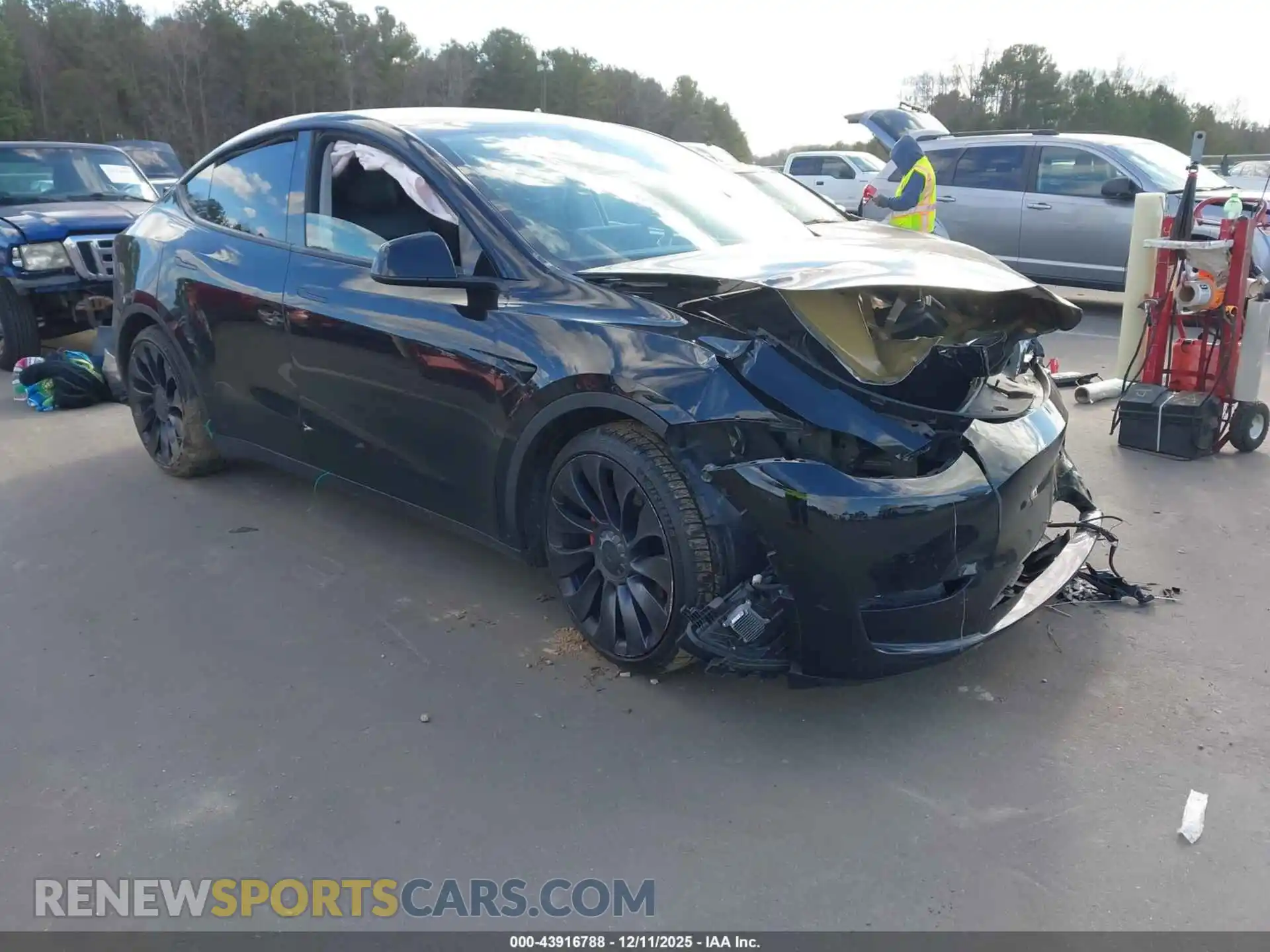 1 Photograph of a damaged car 7SAYGDEF2NF319933 TESLA MODEL Y 2022