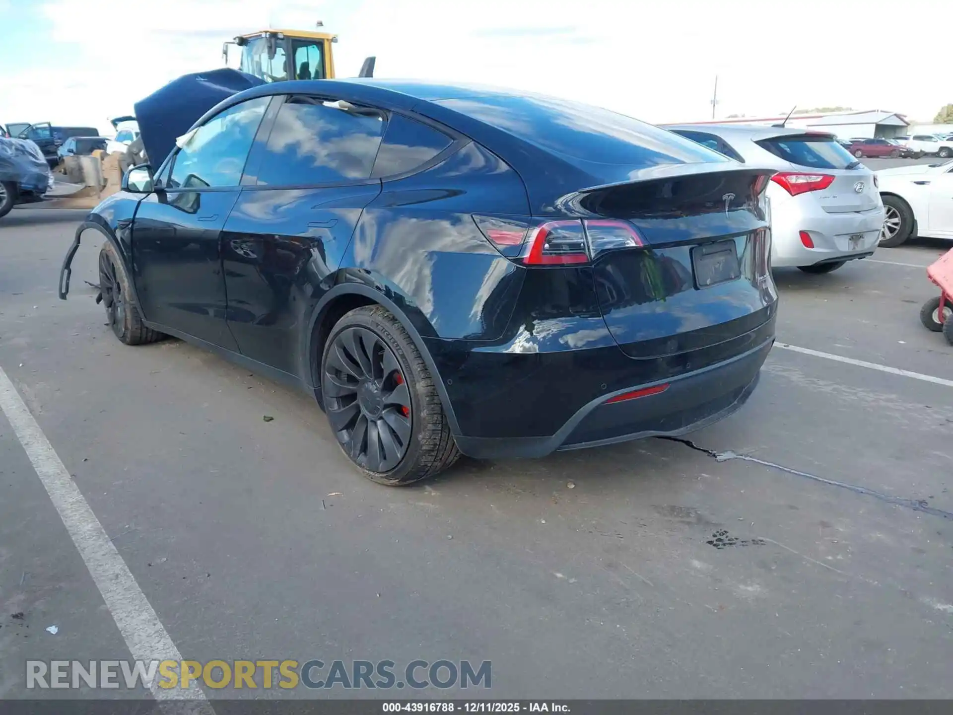 3 Photograph of a damaged car 7SAYGDEF2NF319933 TESLA MODEL Y 2022