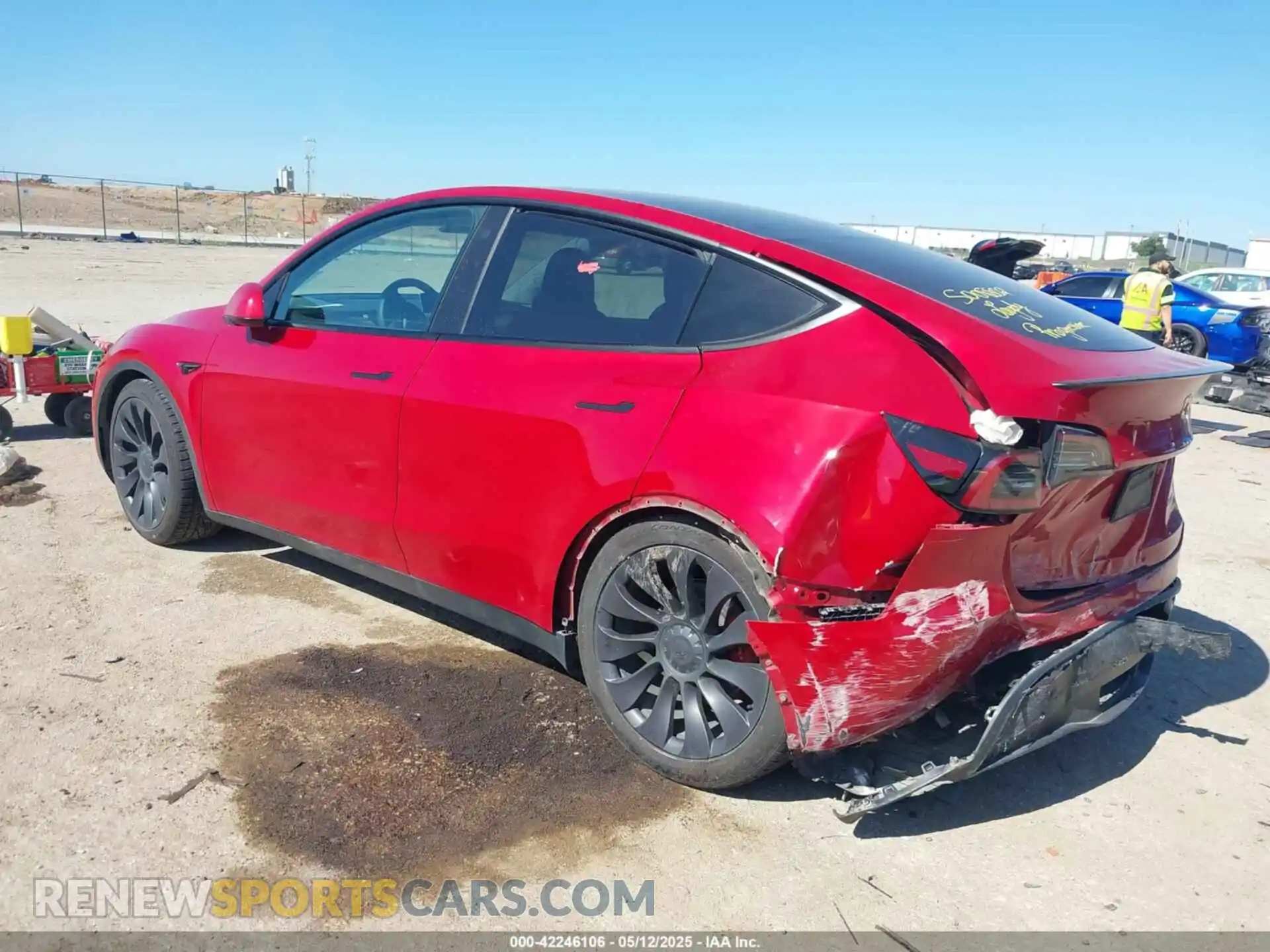 3 Photograph of a damaged car 7SAYGDEF2NF323352 TESLA MODEL Y 2022