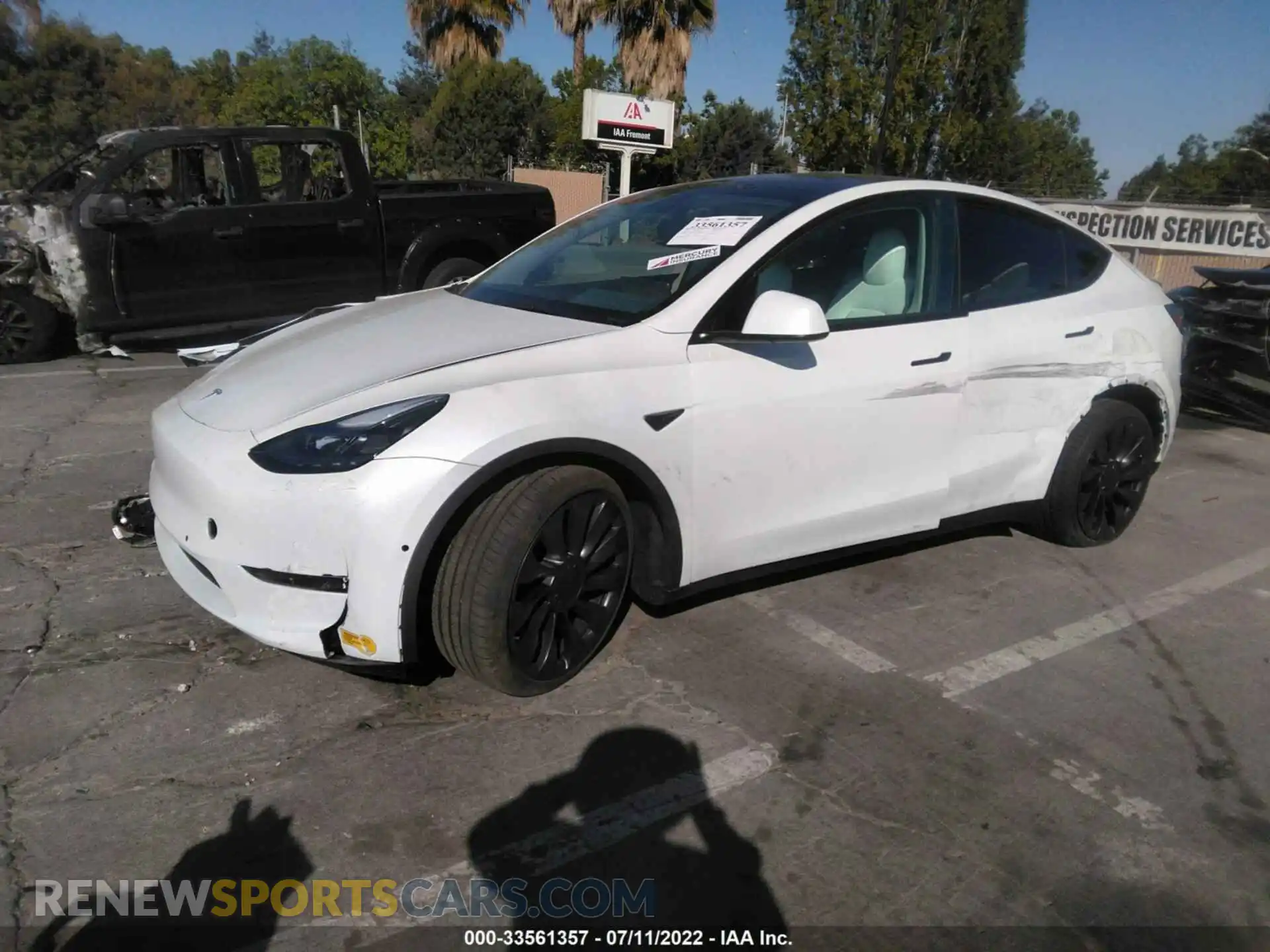 2 Photograph of a damaged car 7SAYGDEF2NF345626 TESLA MODEL Y 2022