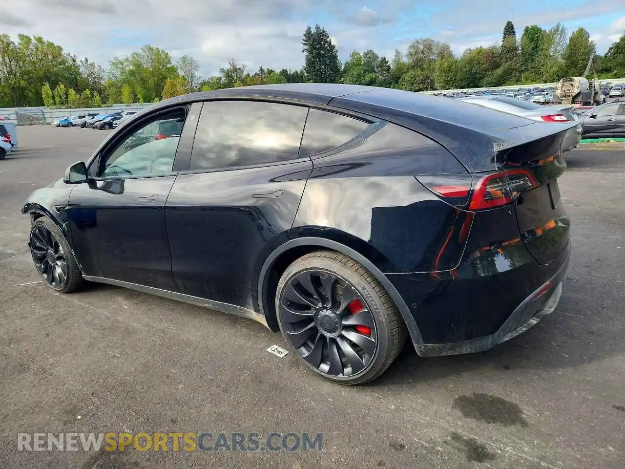 2 Photograph of a damaged car 7SAYGDEF2NF346985 TESLA MODEL Y 2022