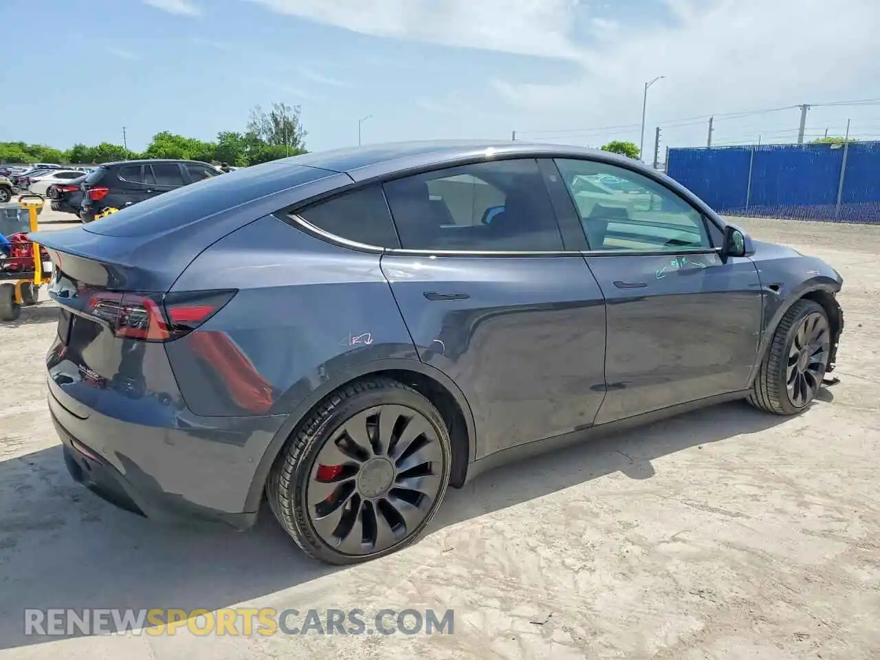 3 fotografías del automóvil dañado 7SAYGDEF2NF358005 TESLA MODEL Y 2022