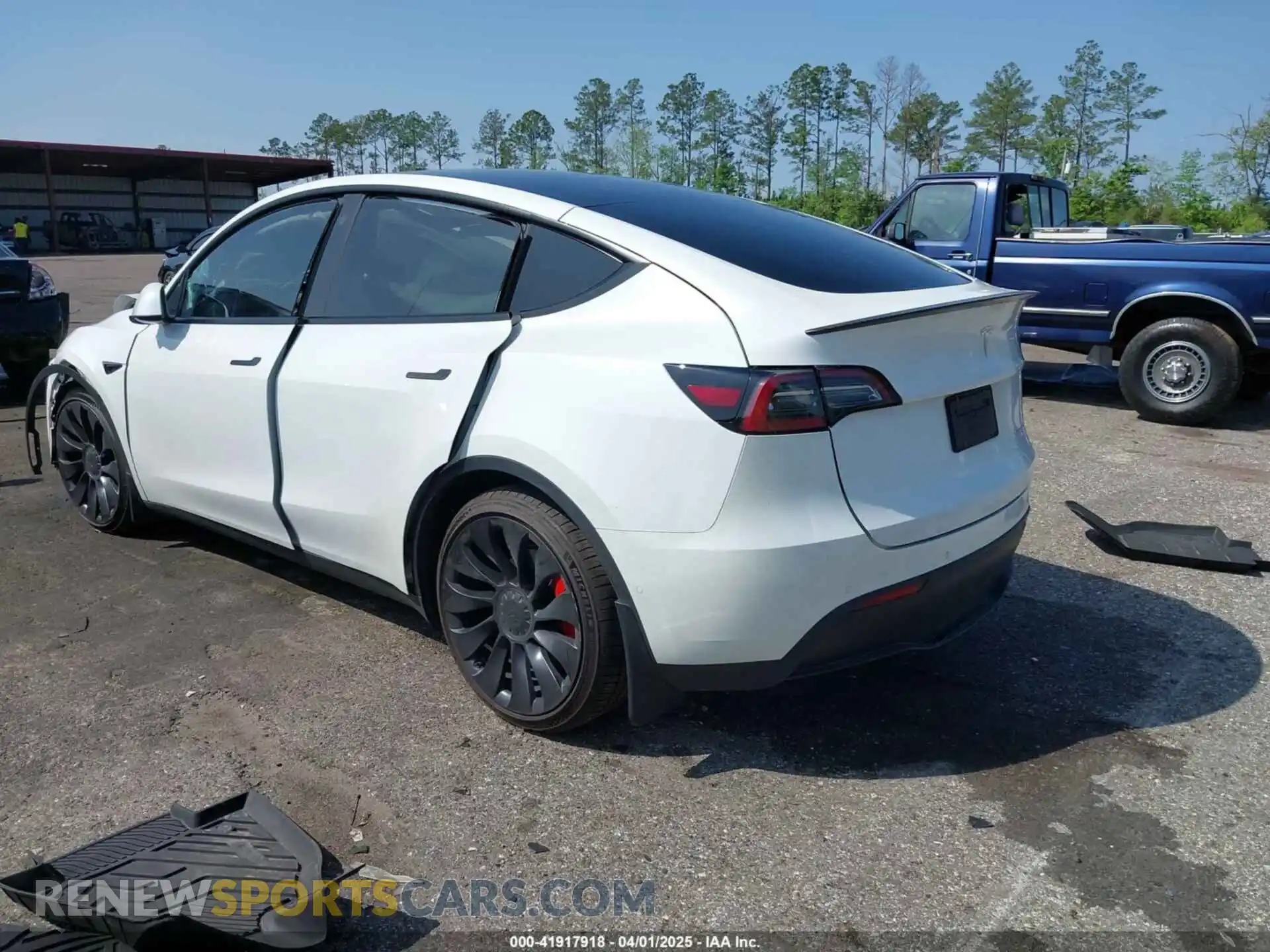 3 Photograph of a damaged car 7SAYGDEF2NF379209 TESLA MODEL Y 2022