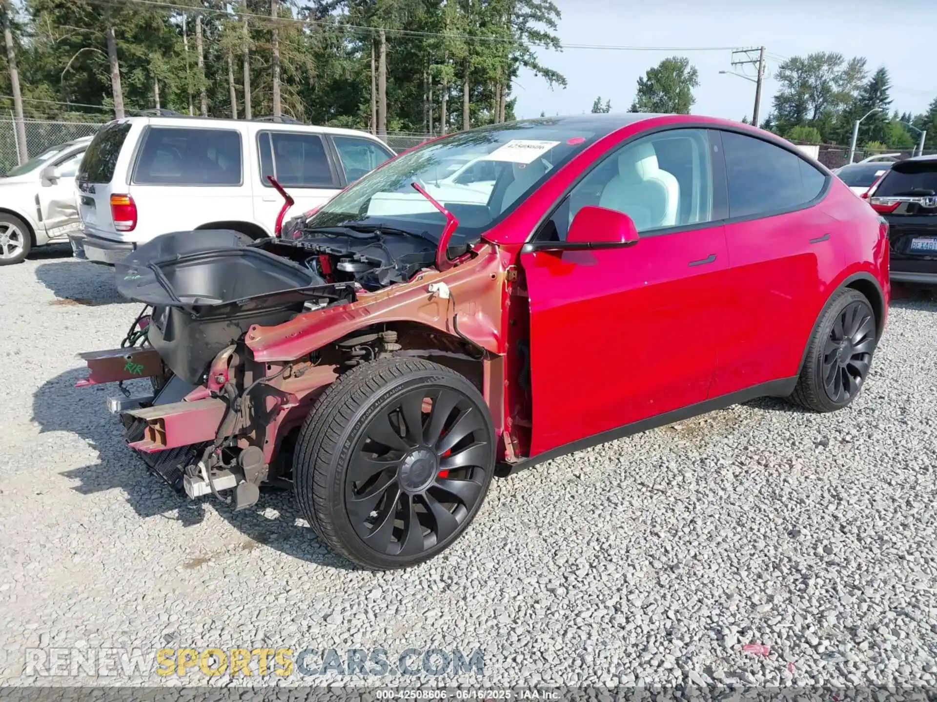 2 Photograph of a damaged car 7SAYGDEF2NF409129 TESLA MODEL Y 2022