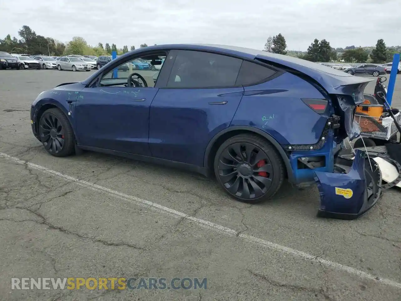 2 Photograph of a damaged car 7SAYGDEF2NF411401 TESLA MODEL Y 2022
