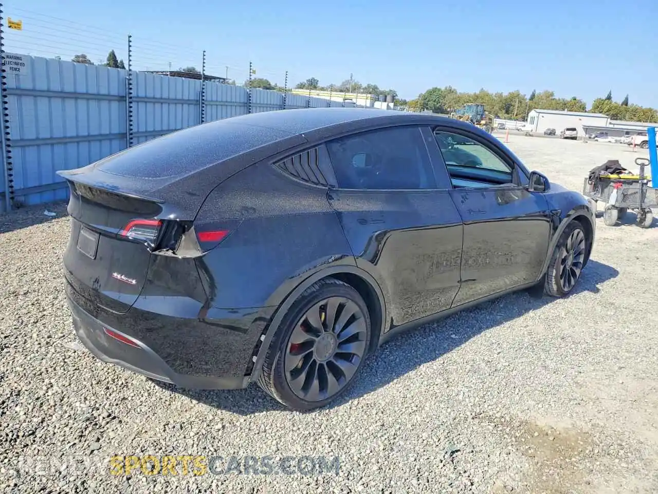3 Photograph of a damaged car 7SAYGDEF2NF414203 TESLA MODEL Y 2022