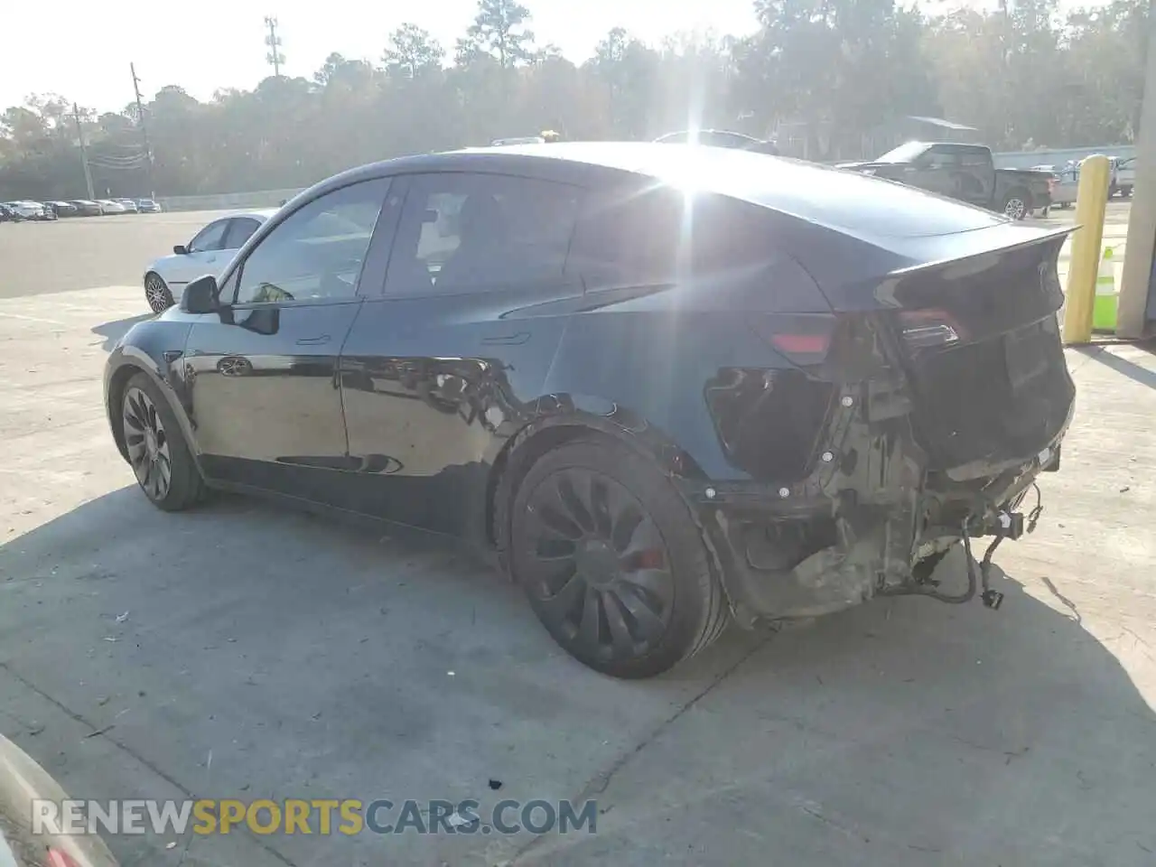 2 Photograph of a damaged car 7SAYGDEF2NF453521 TESLA MODEL Y 2022