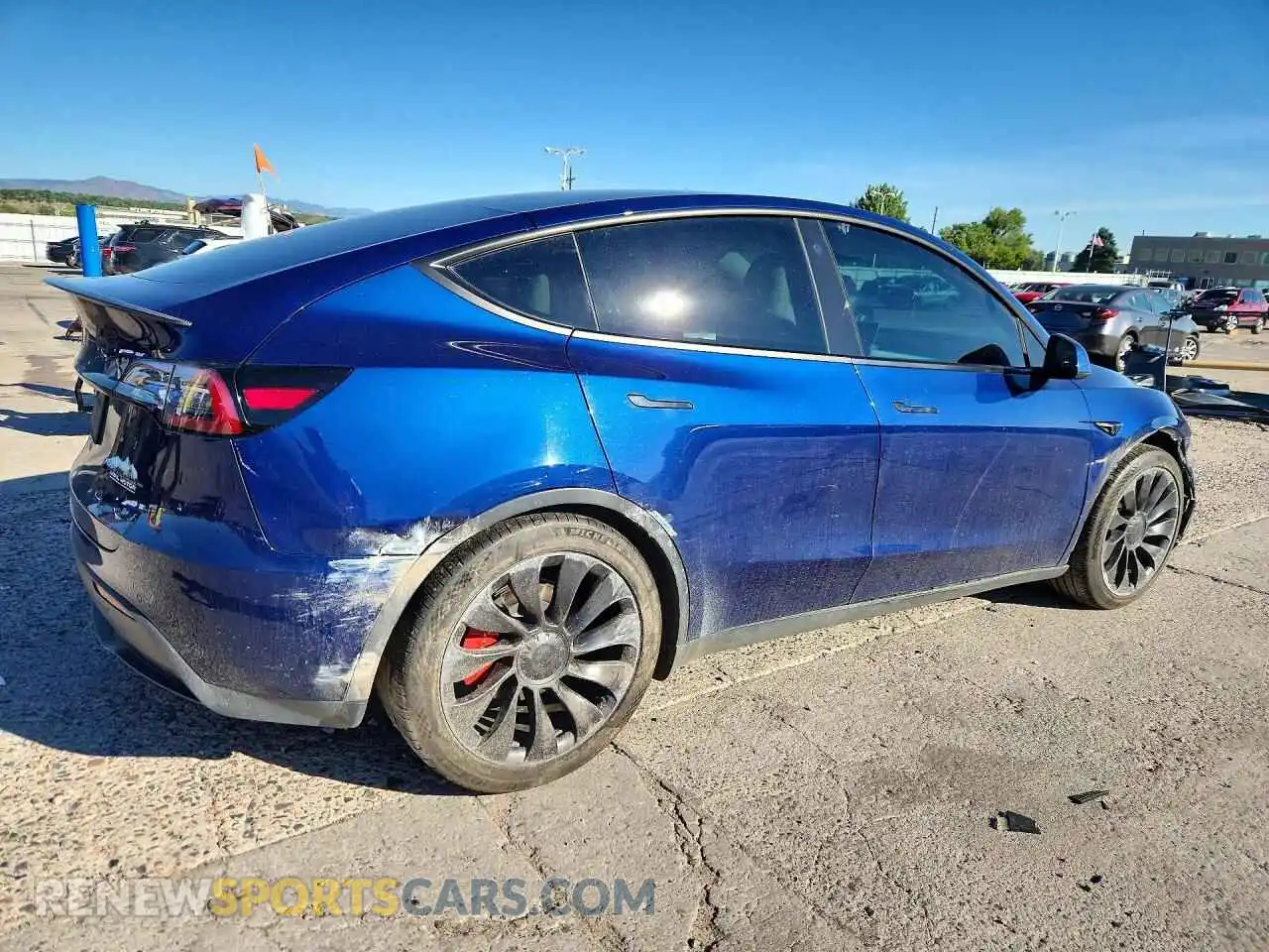 3 Photograph of a damaged car 7SAYGDEF2NF555837 TESLA MODEL Y 2022