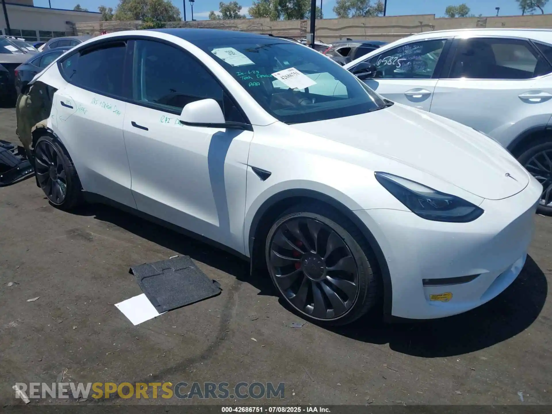 1 Photograph of a damaged car 7SAYGDEF2NF558690 TESLA MODEL Y 2022