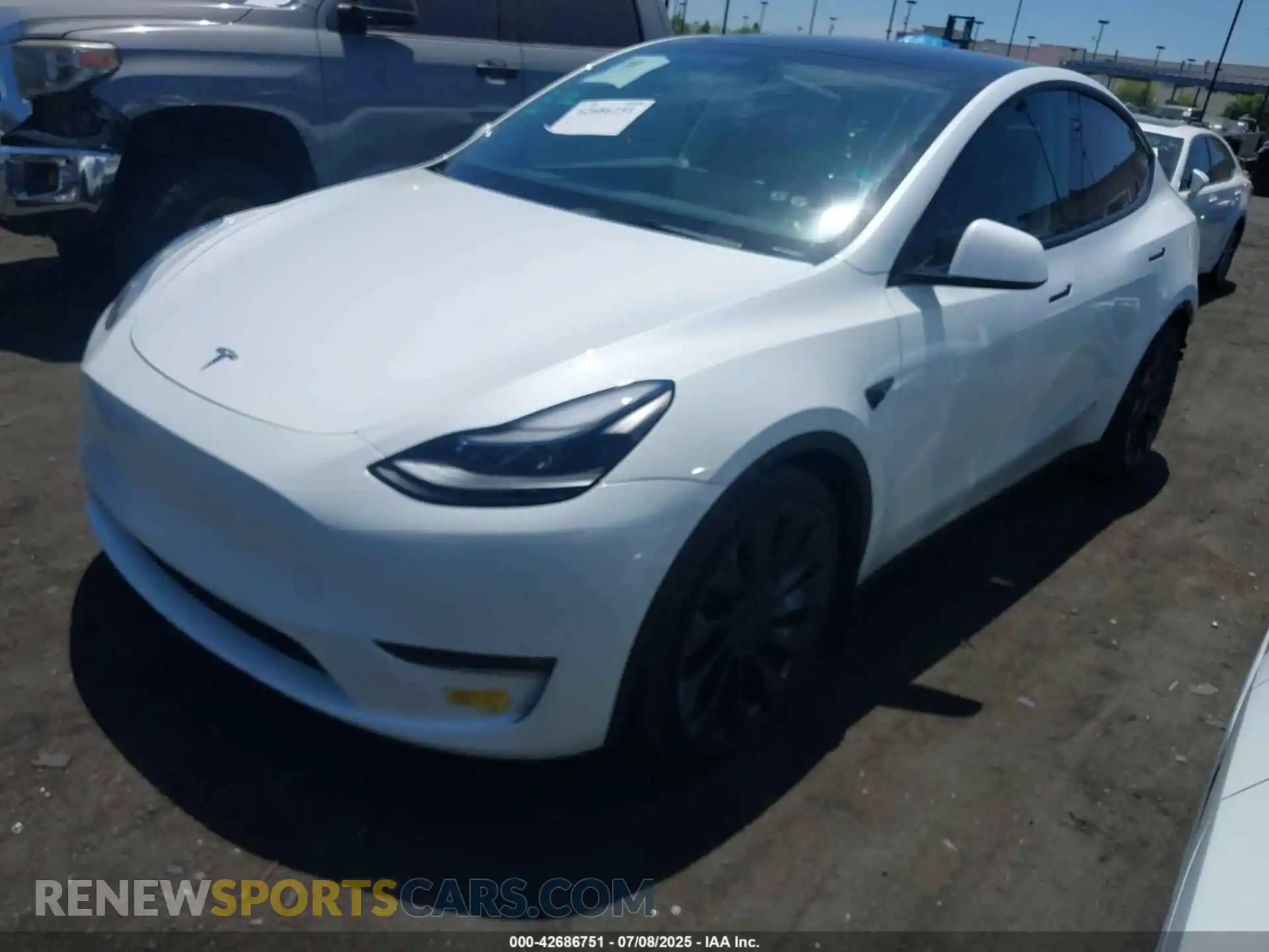 2 Photograph of a damaged car 7SAYGDEF2NF558690 TESLA MODEL Y 2022