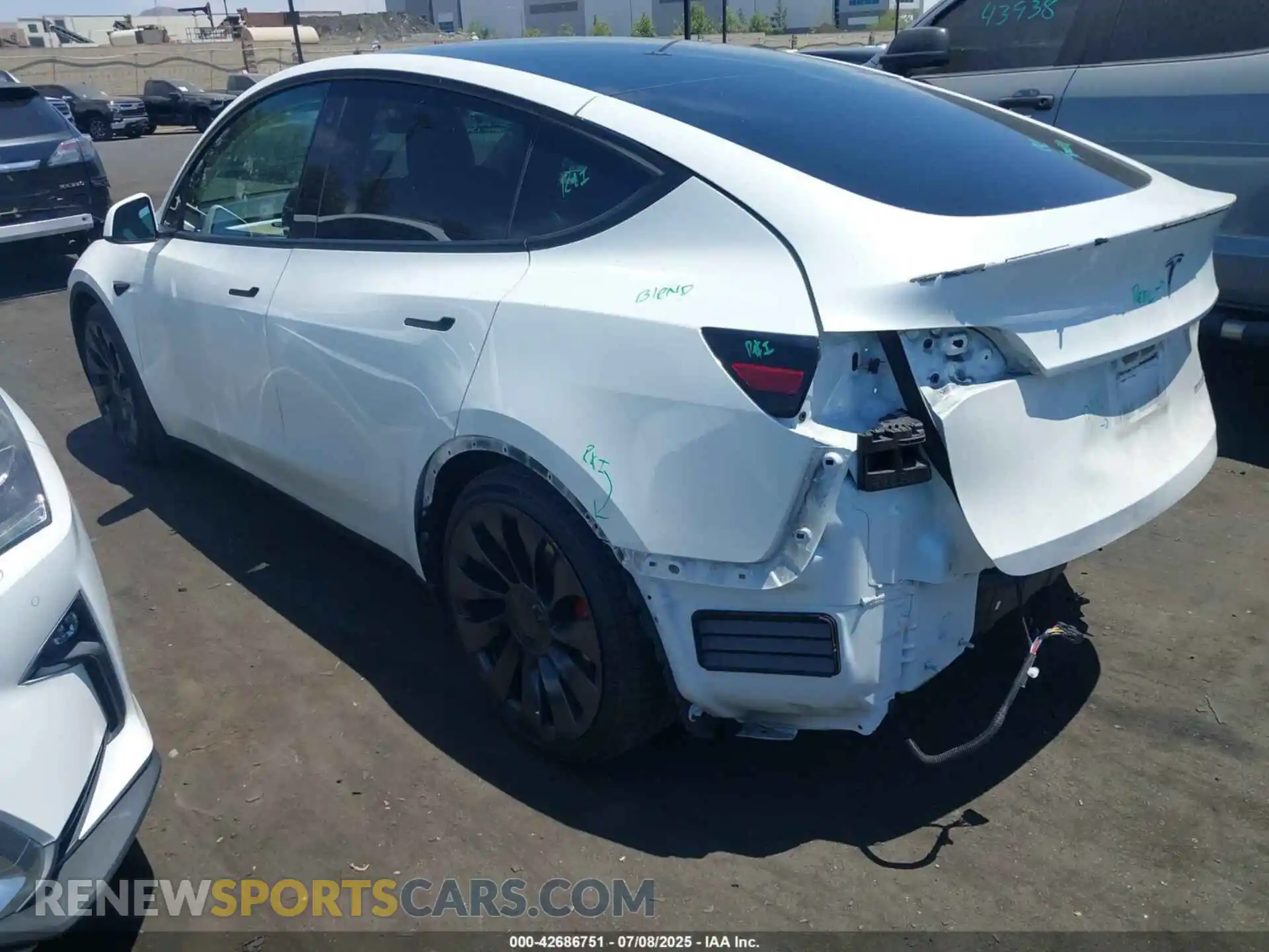 3 Photograph of a damaged car 7SAYGDEF2NF558690 TESLA MODEL Y 2022