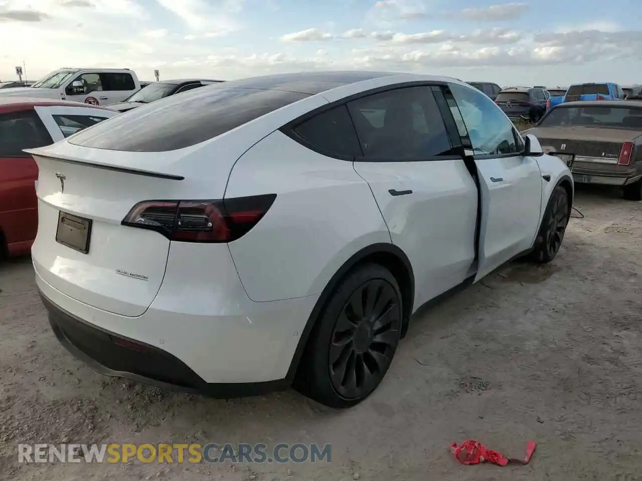 3 Photograph of a damaged car 7SAYGDEF2NF569141 TESLA MODEL Y 2022
