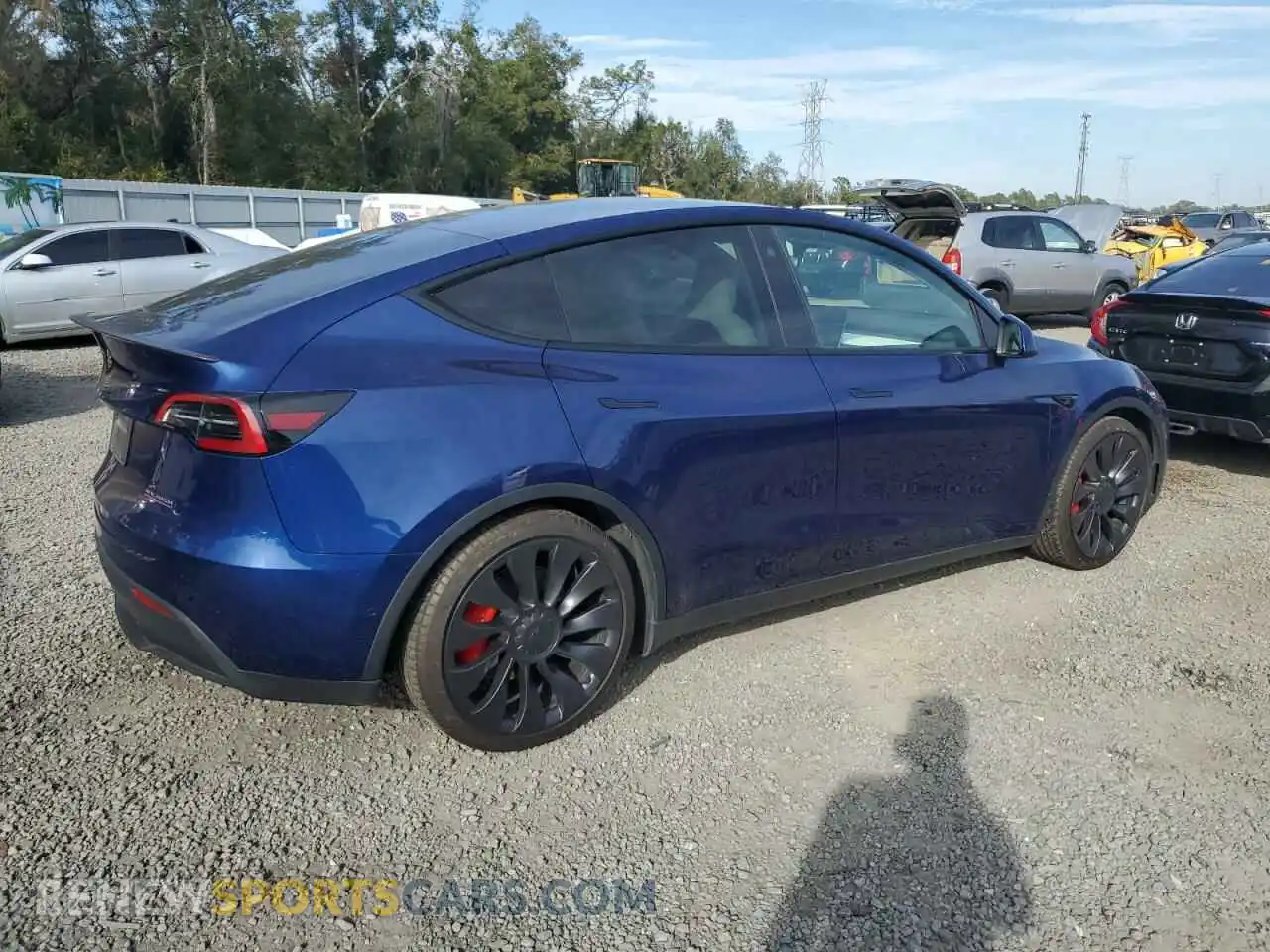 3 Photograph of a damaged car 7SAYGDEF3NF376884 TESLA MODEL Y 2022