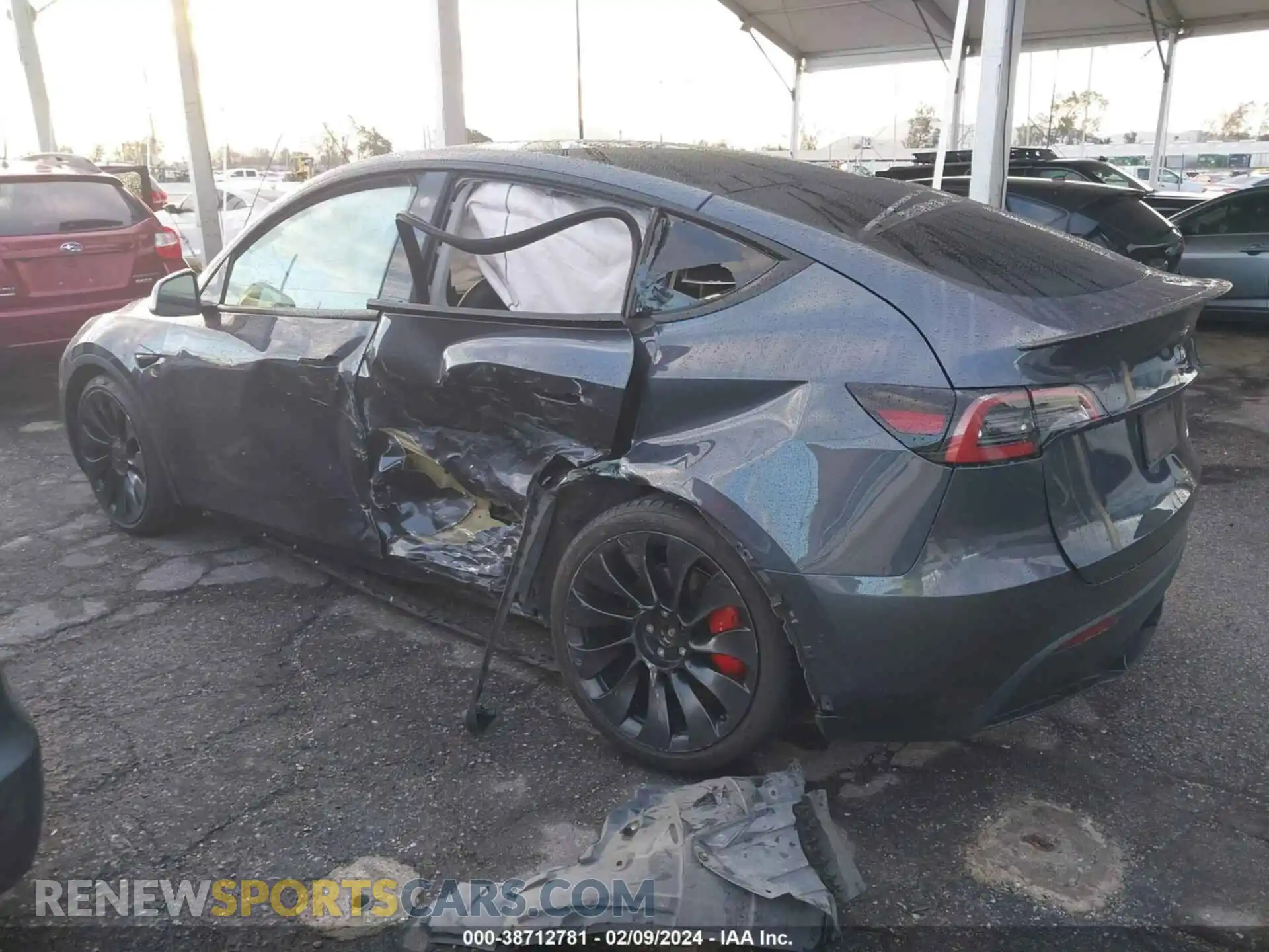 3 Photograph of a damaged car 7SAYGDEF3NF388937 TESLA MODEL Y 2022