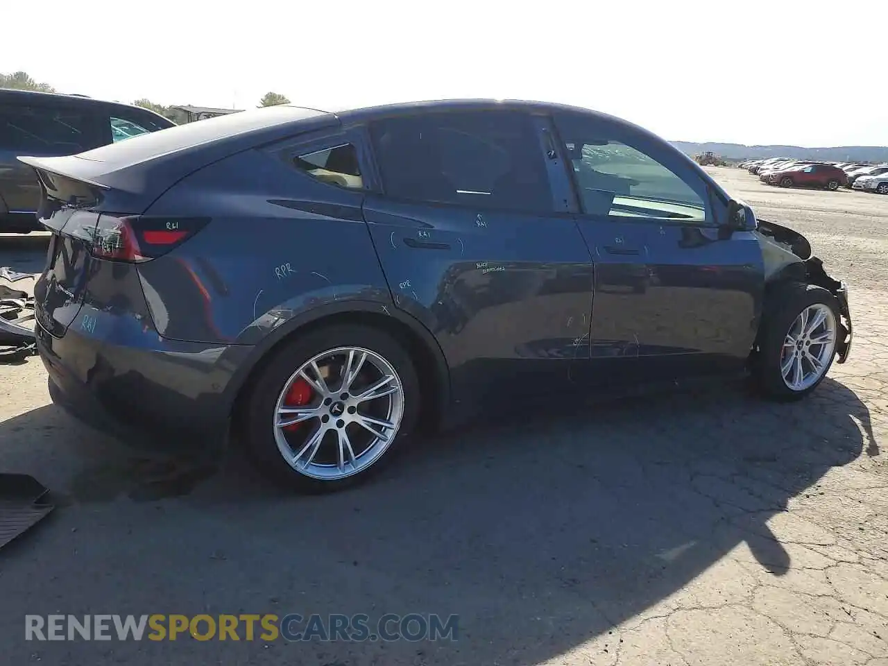 3 Photograph of a damaged car 7SAYGDEF3NF393118 TESLA MODEL Y 2022