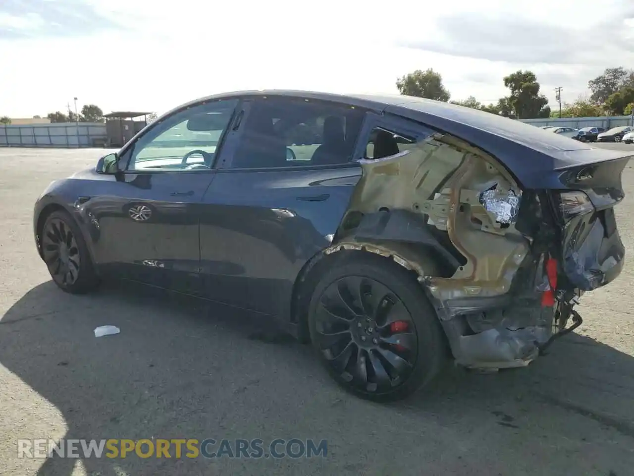 2 Photograph of a damaged car 7SAYGDEF3NF405851 TESLA MODEL Y 2022