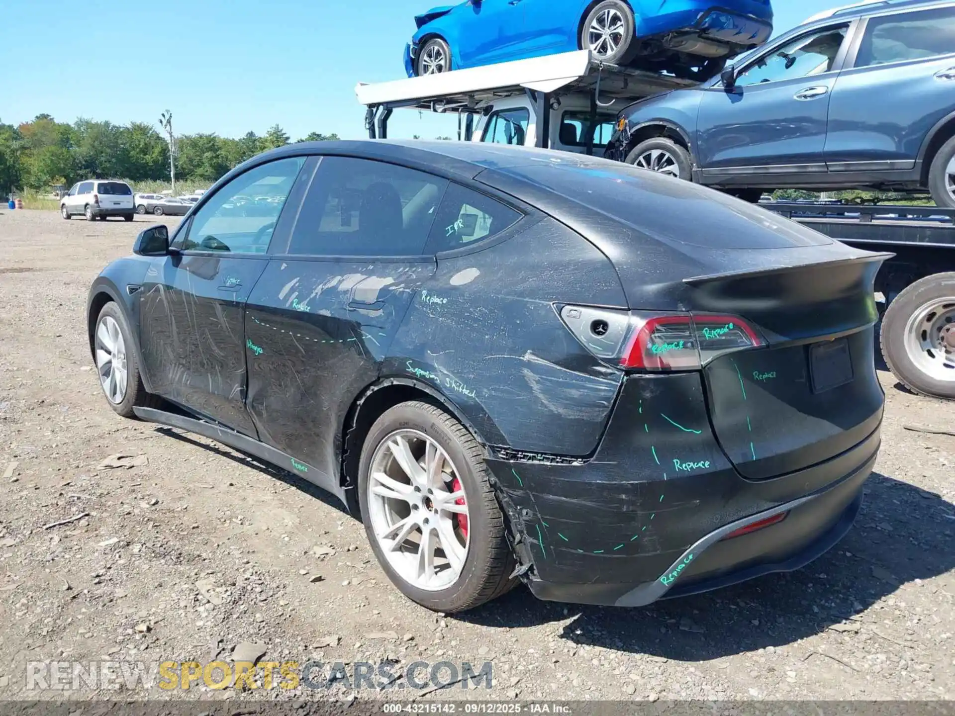 3 Photograph of a damaged car 7SAYGDEF3NF465502 TESLA MODEL Y 2022