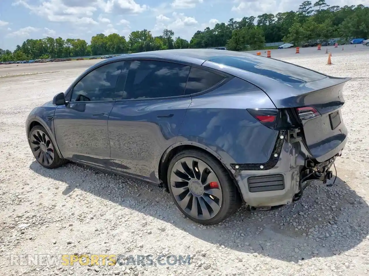 2 Photograph of a damaged car 7SAYGDEF3NF530218 TESLA MODEL Y 2022