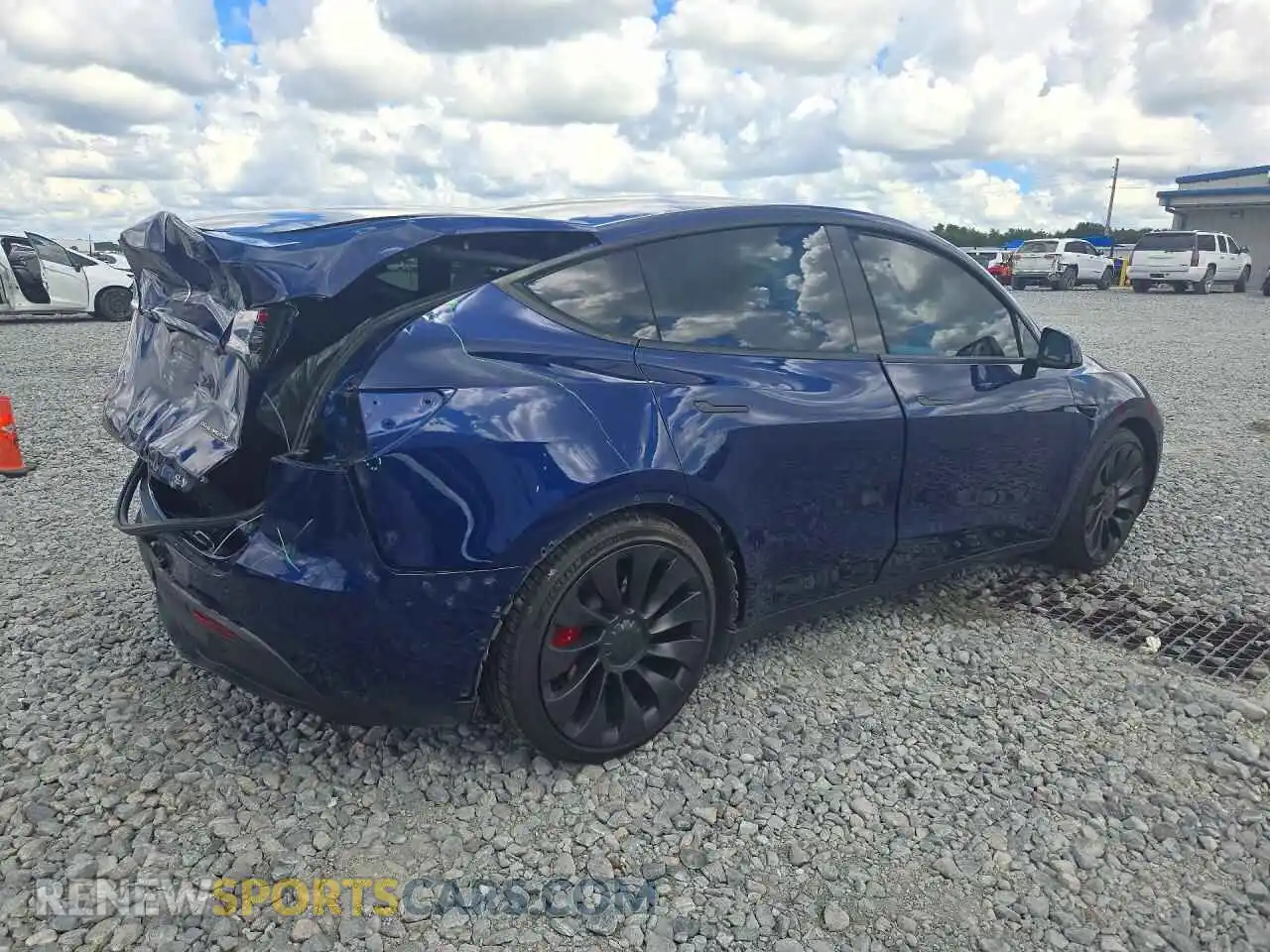 3 Photograph of a damaged car 7SAYGDEF3NF531062 TESLA MODEL Y 2022