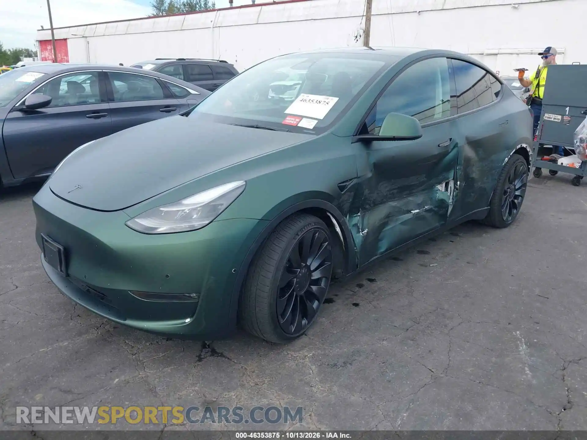 2 Photograph of a damaged car 7SAYGDEF3NF572601 TESLA MODEL Y 2022