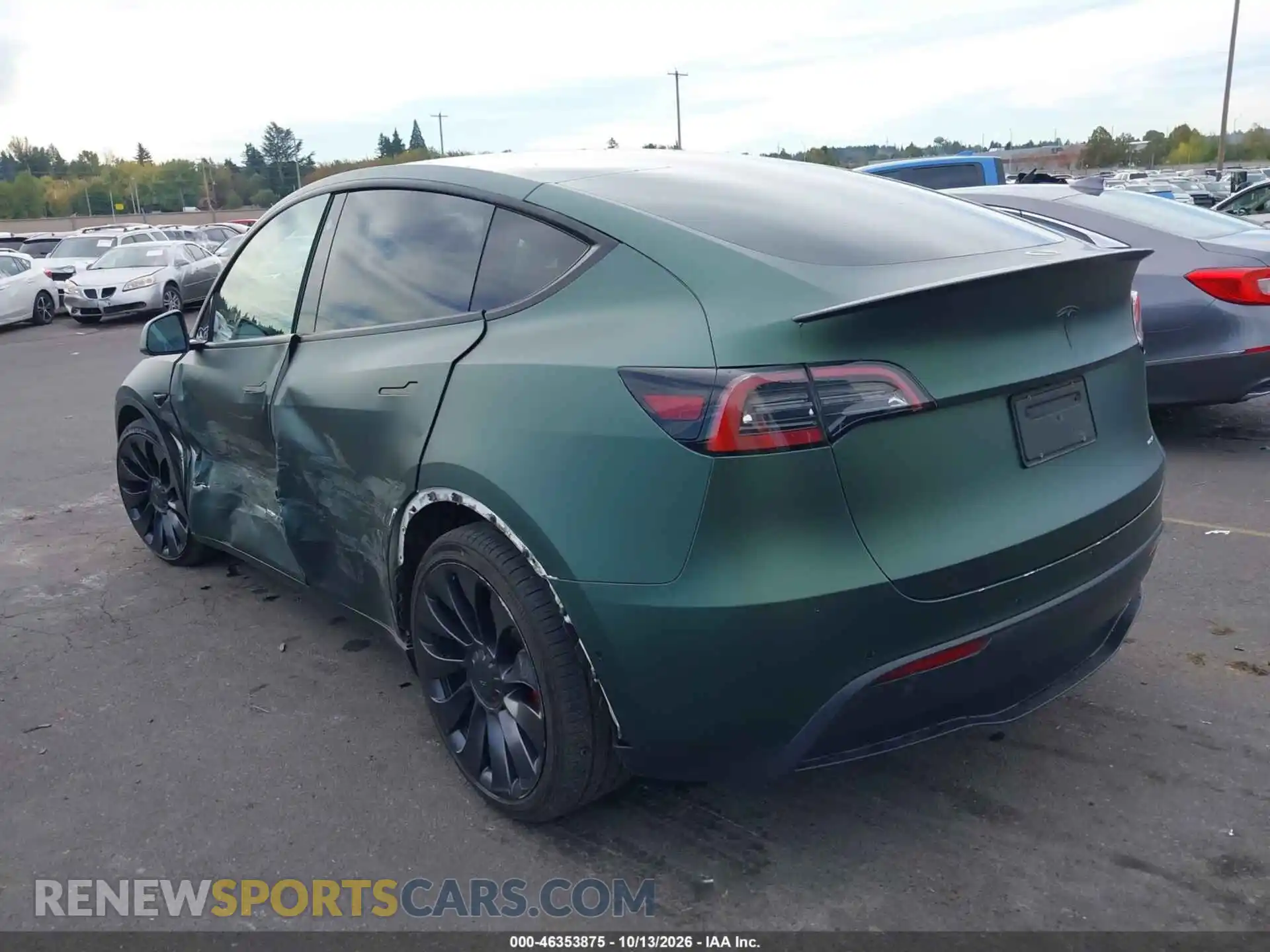 3 Photograph of a damaged car 7SAYGDEF3NF572601 TESLA MODEL Y 2022