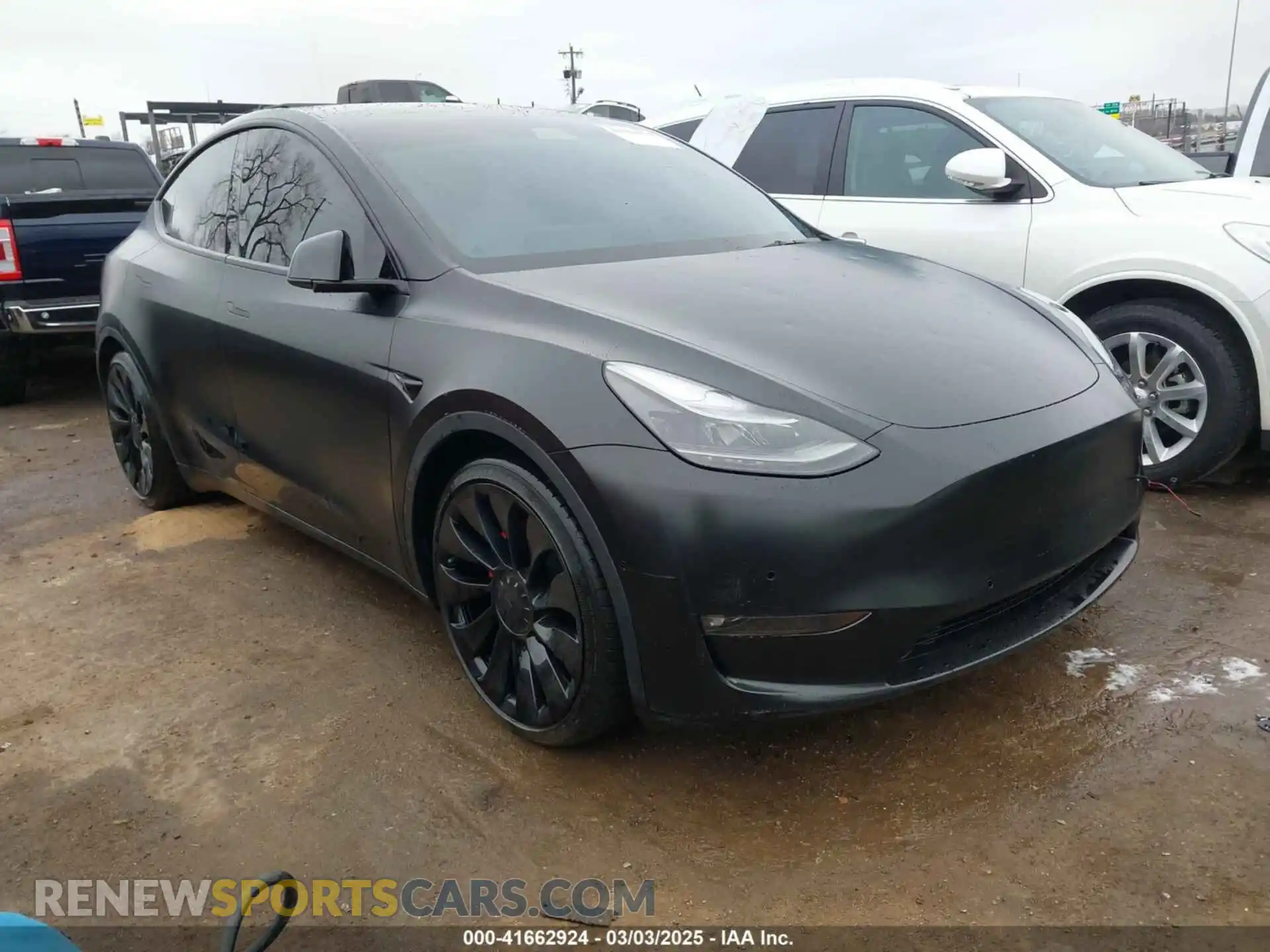 1 Photograph of a damaged car 7SAYGDEF4NF350696 TESLA MODEL Y 2022