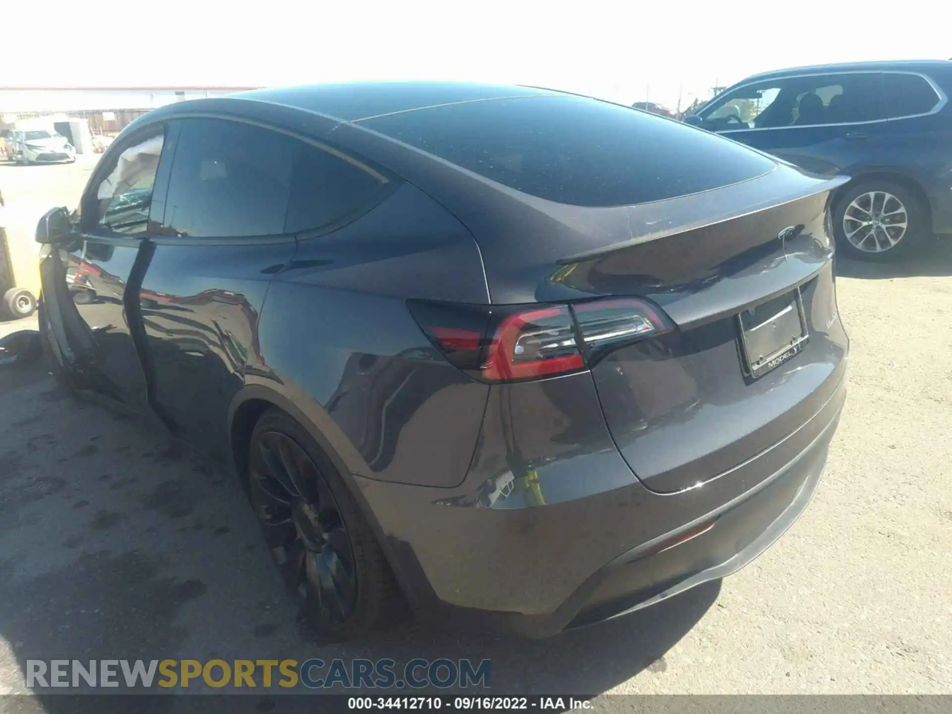 3 Фотография поврежденного автомобиля 7SAYGDEF4NF390549 TESLA MODEL Y 2022