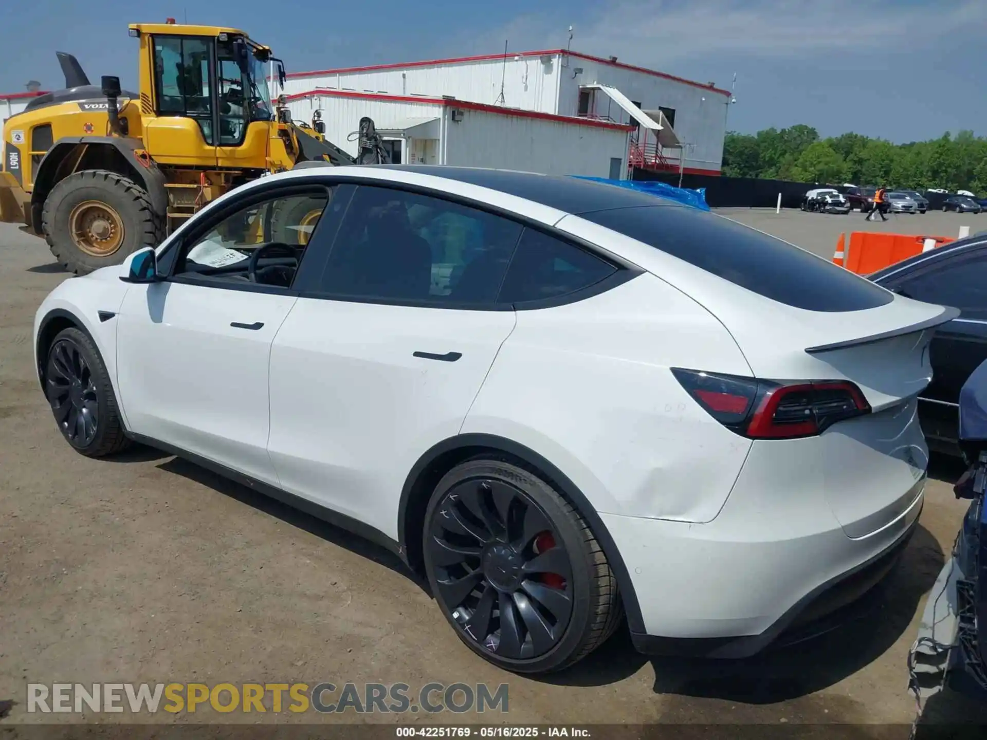 3 Фотография поврежденного автомобиля 7SAYGDEF4NF400304 TESLA MODEL Y 2022