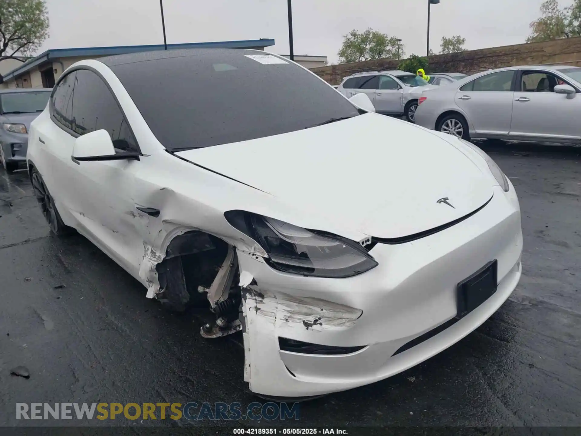 1 Photograph of a damaged car 7SAYGDEF4NF411416 TESLA MODEL Y 2022