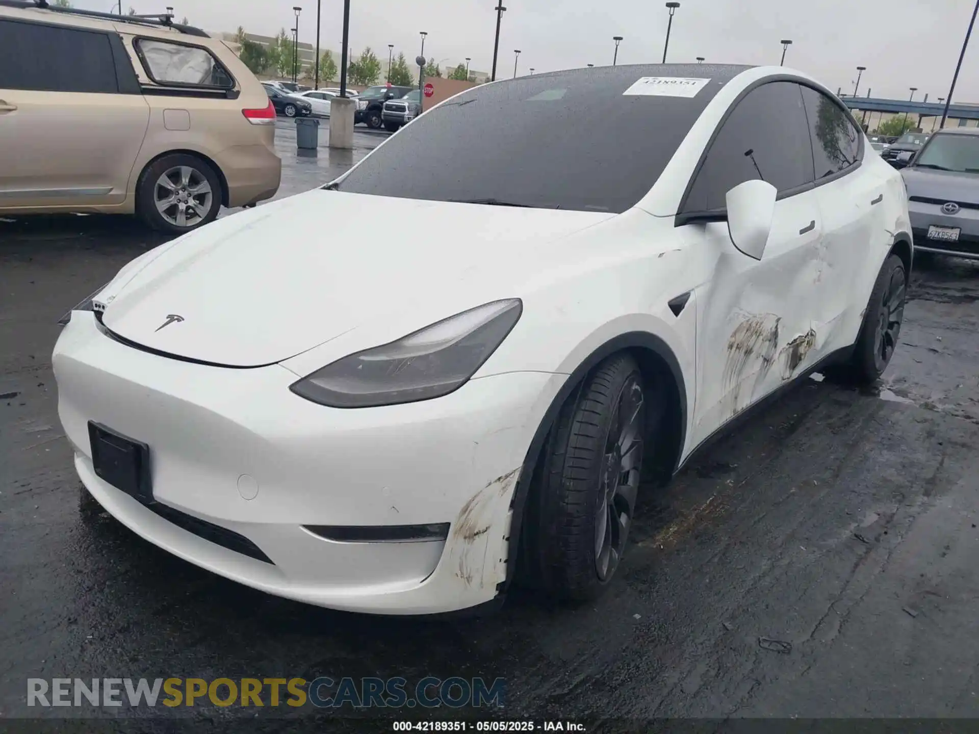 2 Photograph of a damaged car 7SAYGDEF4NF411416 TESLA MODEL Y 2022