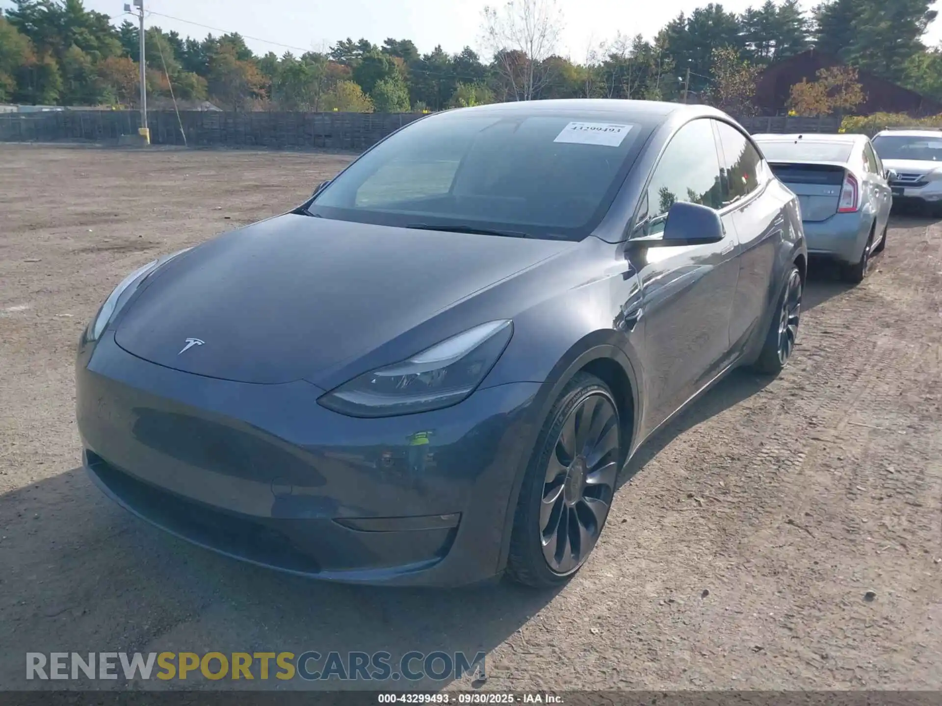 2 Photograph of a damaged car 7SAYGDEF4NF461944 TESLA MODEL Y 2022
