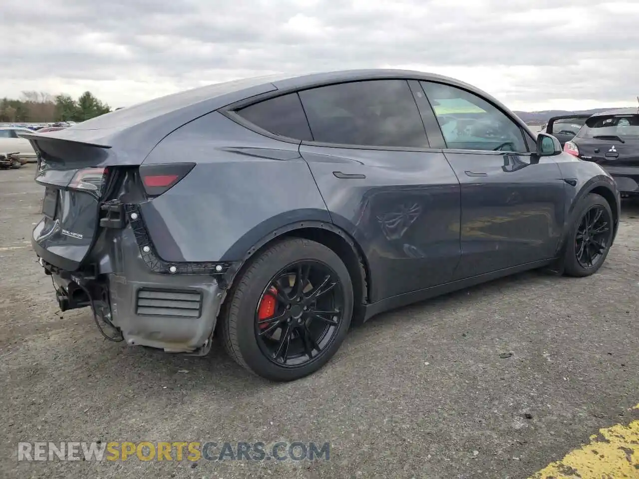 3 Photograph of a damaged car 7SAYGDEF4NF464522 TESLA MODEL Y 2022