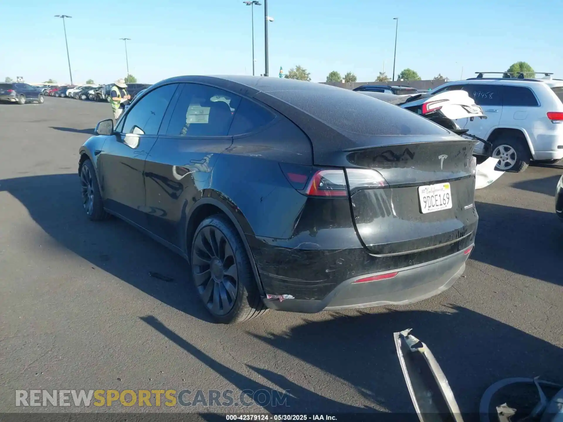 3 fotografías del automóvil dañado 7SAYGDEF4NF564975 TESLA MODEL Y 2022